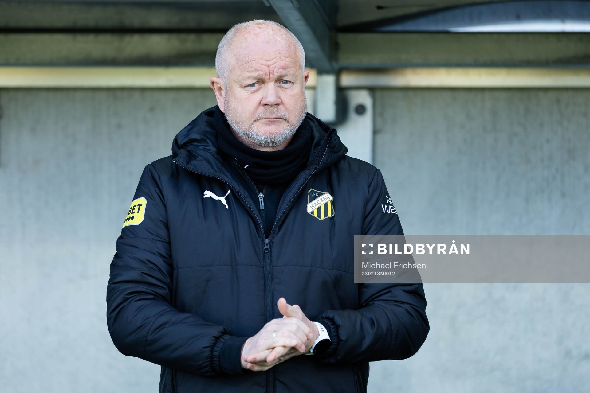 Häckens tränare Per-Mathias Høgmo innan fotbollsmatchen
