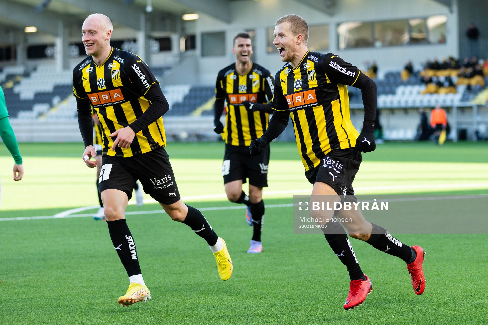 Häckens Simon Gustafson jublar