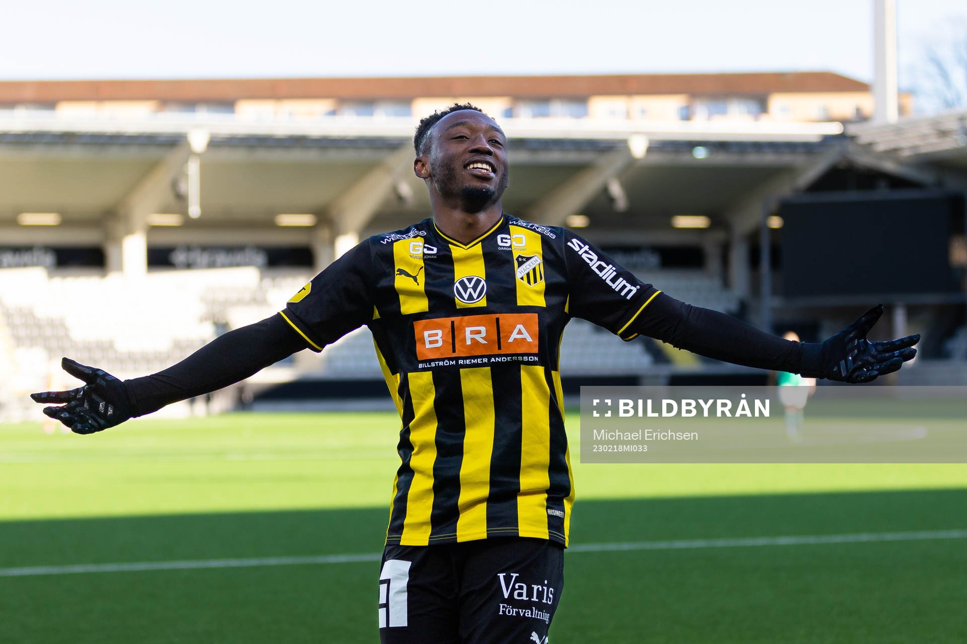 Häckens Benie Adama Traore jublar