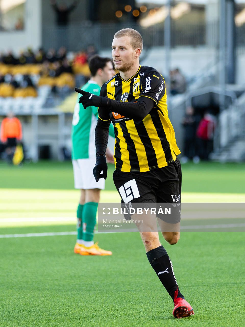 Häckens Simon Gustafson jublar
