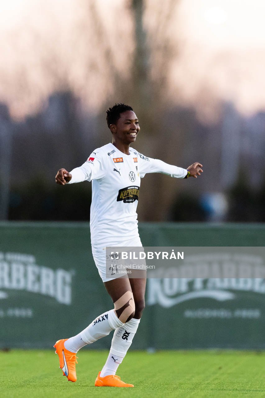 Häckens Aisha Ahmed Abdulle jublar