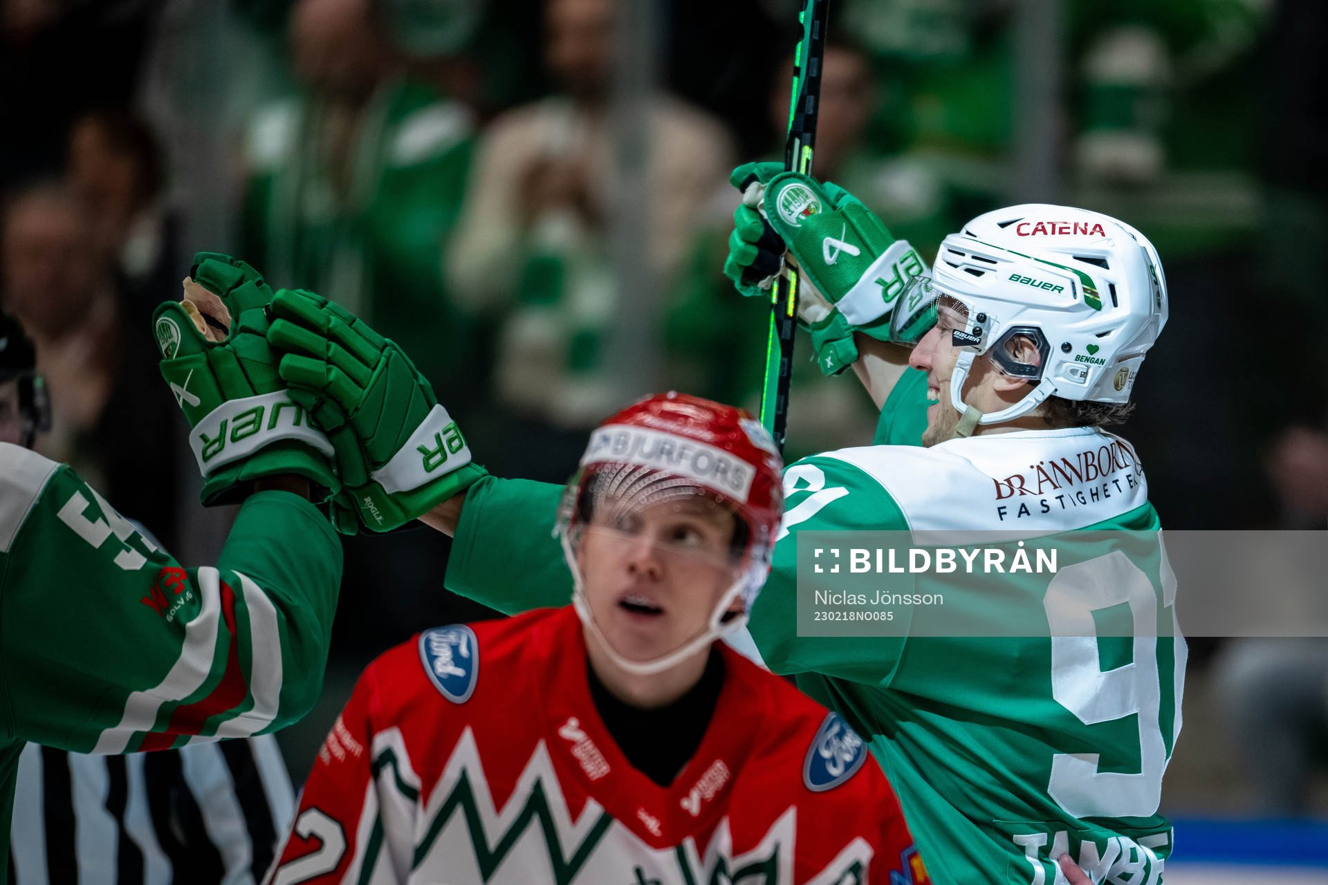 Rögles Adam Tambellini  jublar