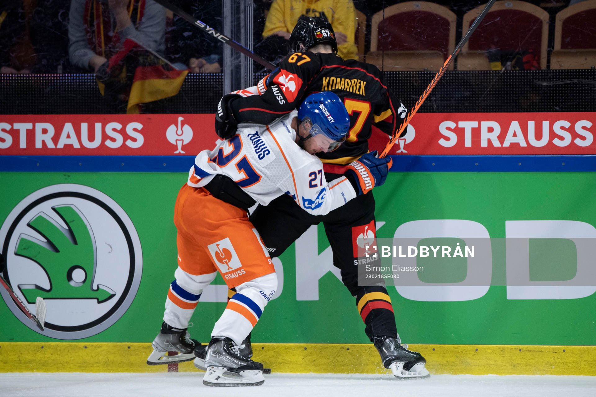 Tapparas Kristian Tanus and Luleås Konstantin Komarek