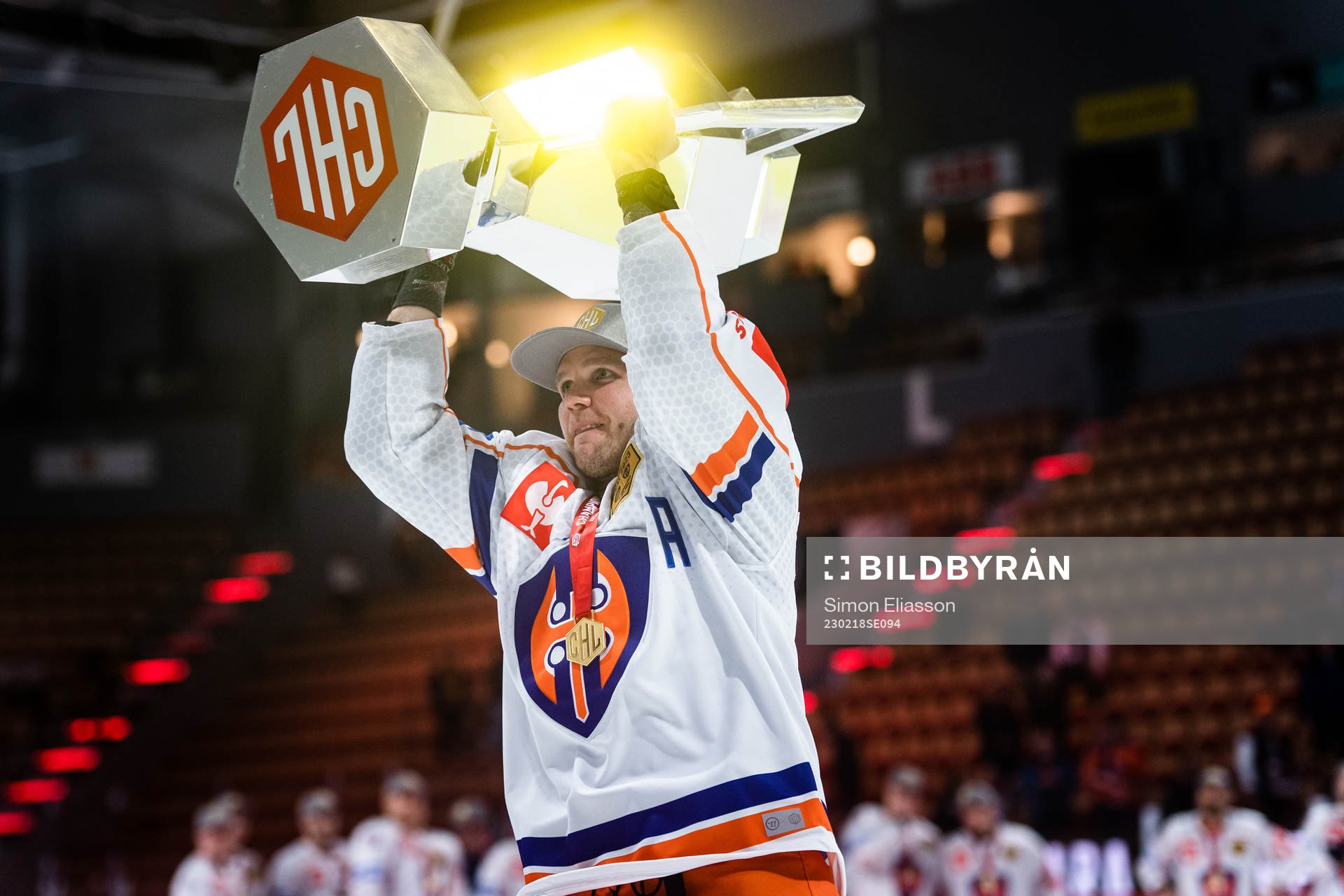 Tapparas Valtteri Kemiläinen celebrates with trophy