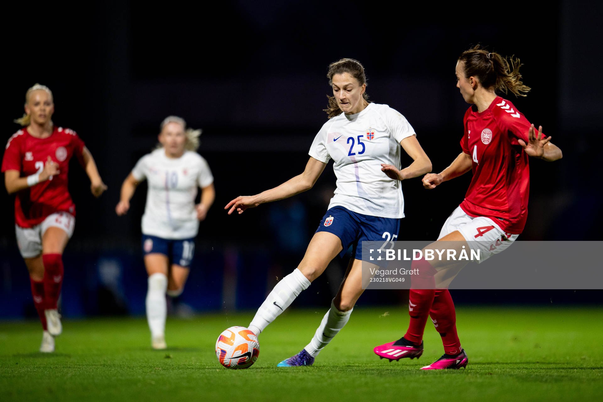 Emma Stølen Godø of Norway and Rikke Læntver Sevecke of
