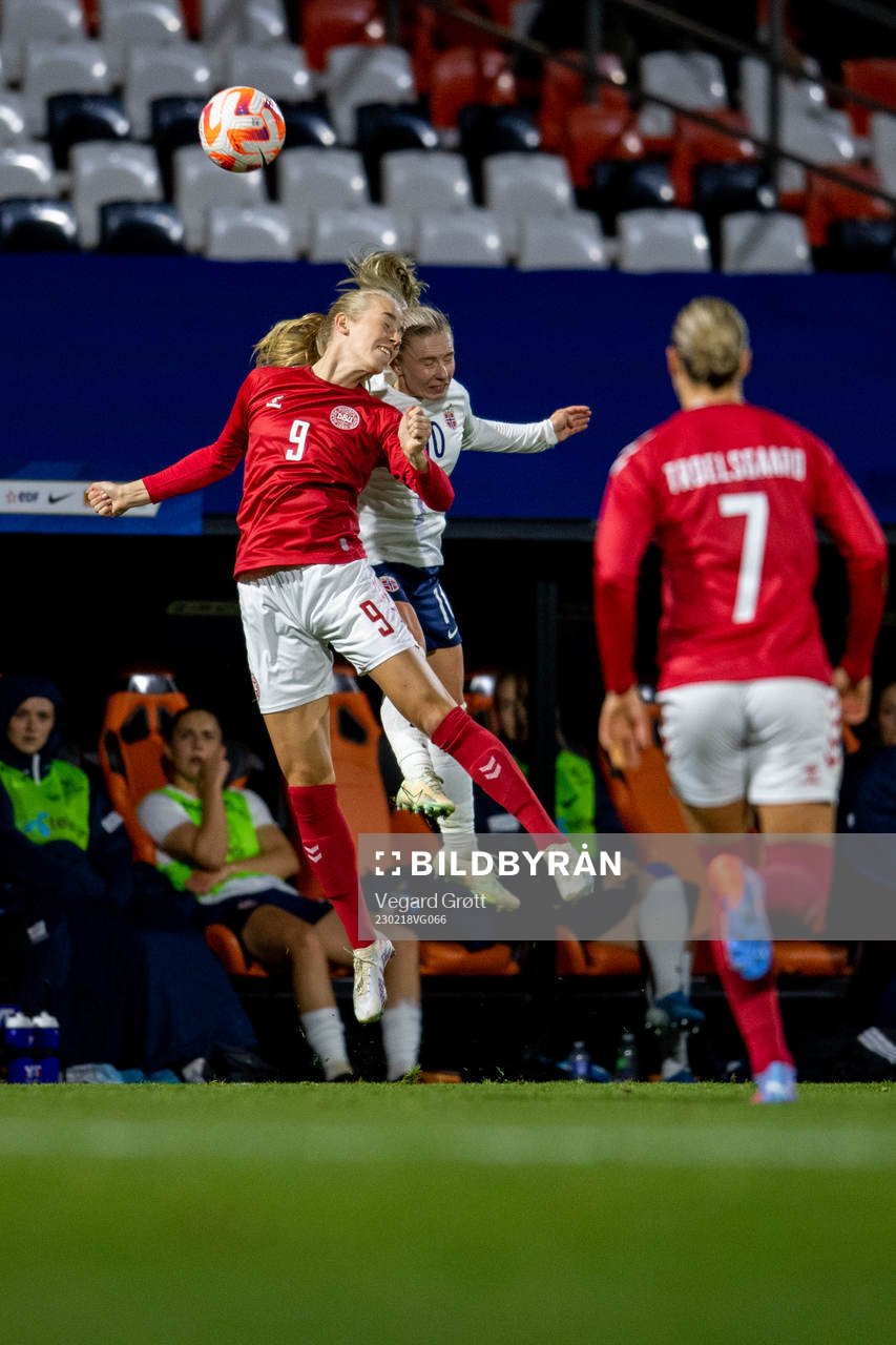 Amalie Vangsgaard of Denmark and Thea Bjelde of Norway