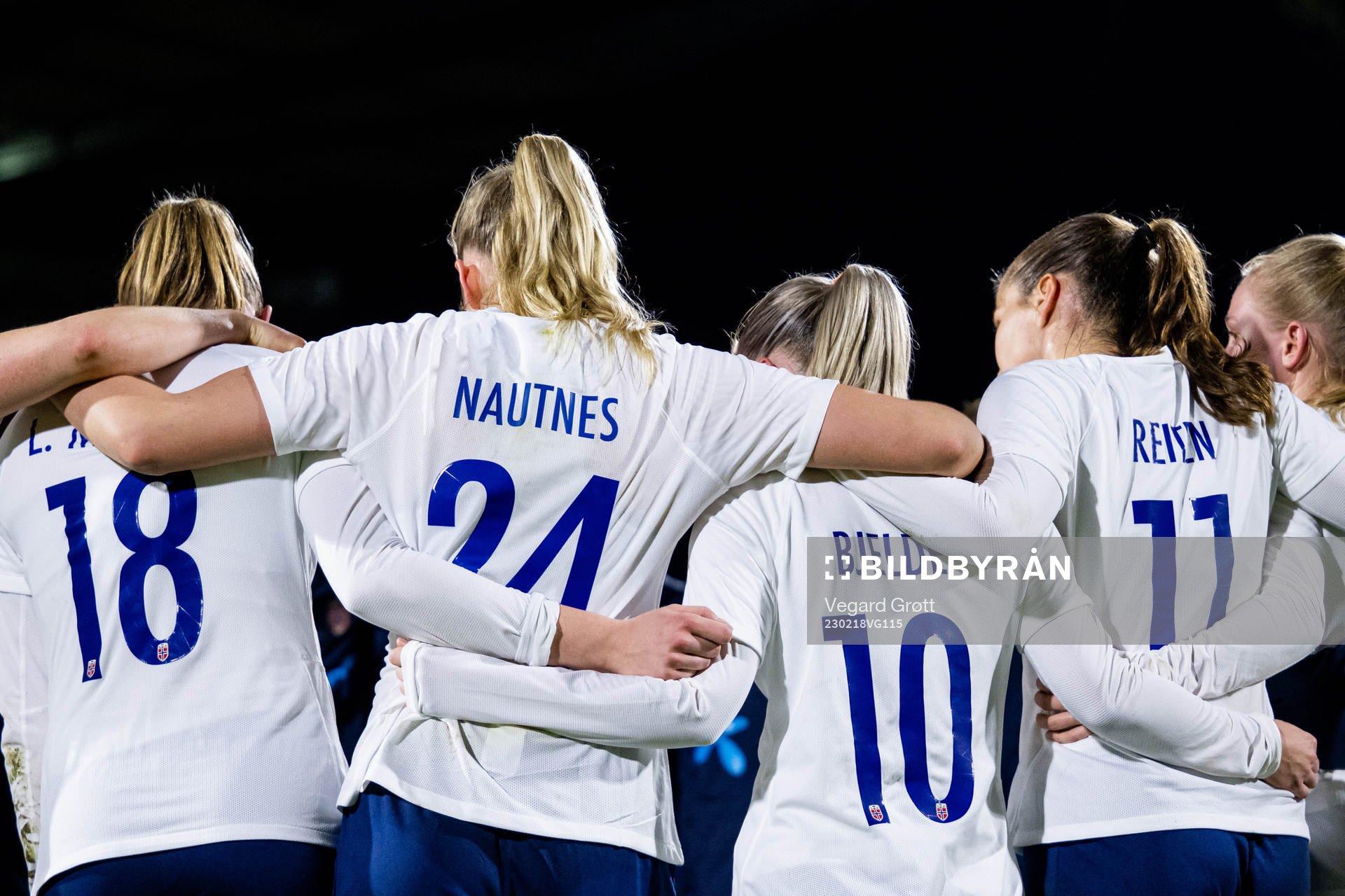 Frida Maanum, Emilie Nautnes, Thea Bjelde and Guro Reiten