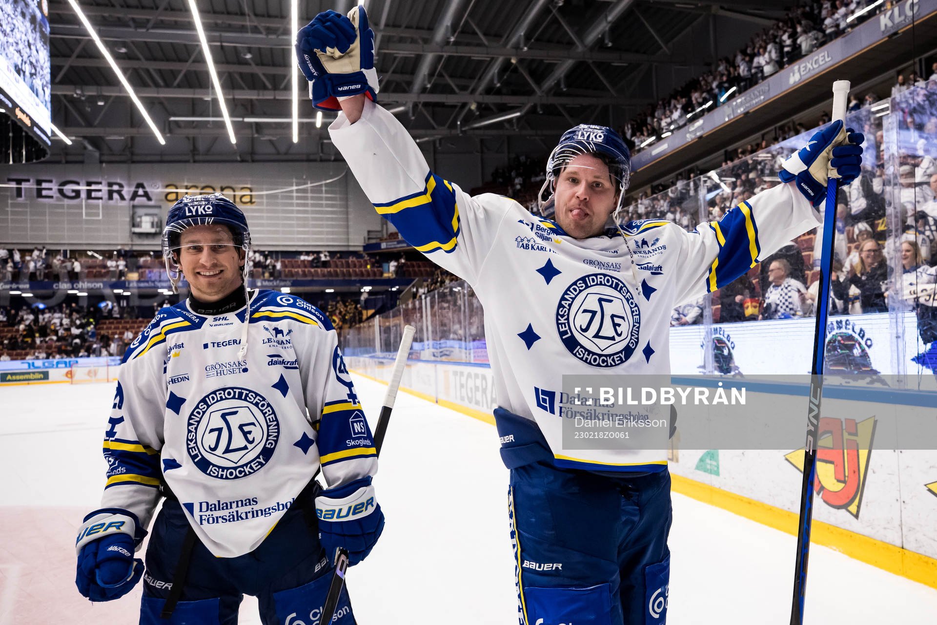 Leksands Justin Glenn Kloos och Jonas Ahnelöv jublar