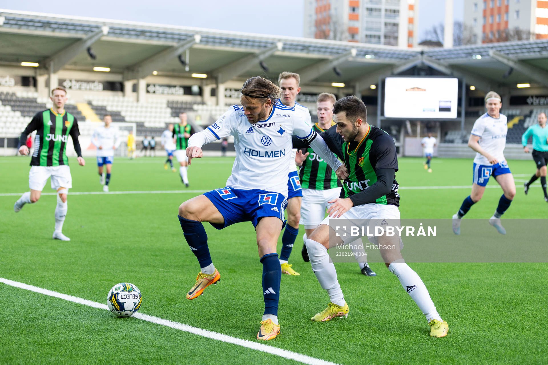 Norrköpings Christoffer Nyman och GAIS Egzon Binaku