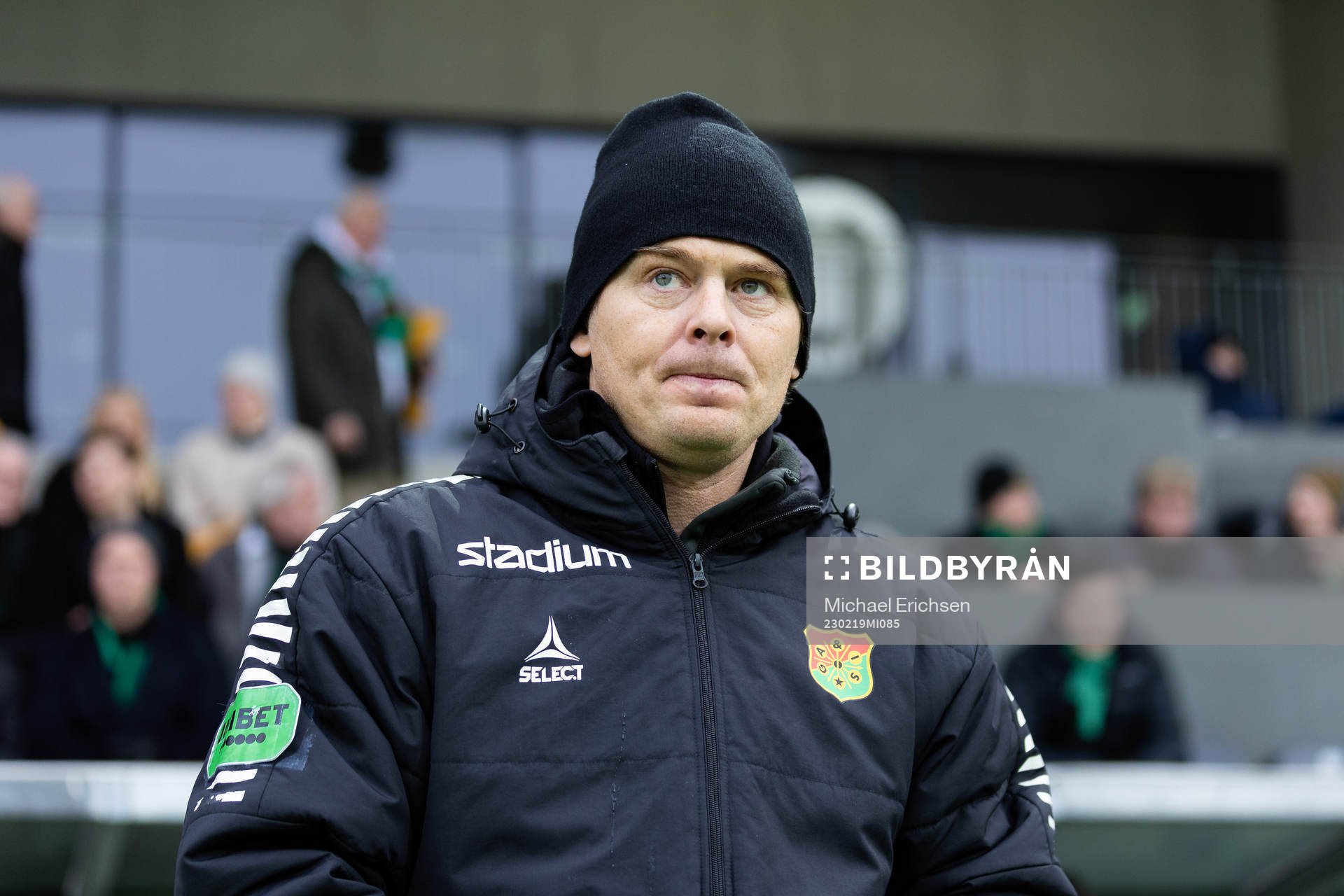 GAIS huvudtränare Fredrik Holmberg innan fotbollsmatchen i