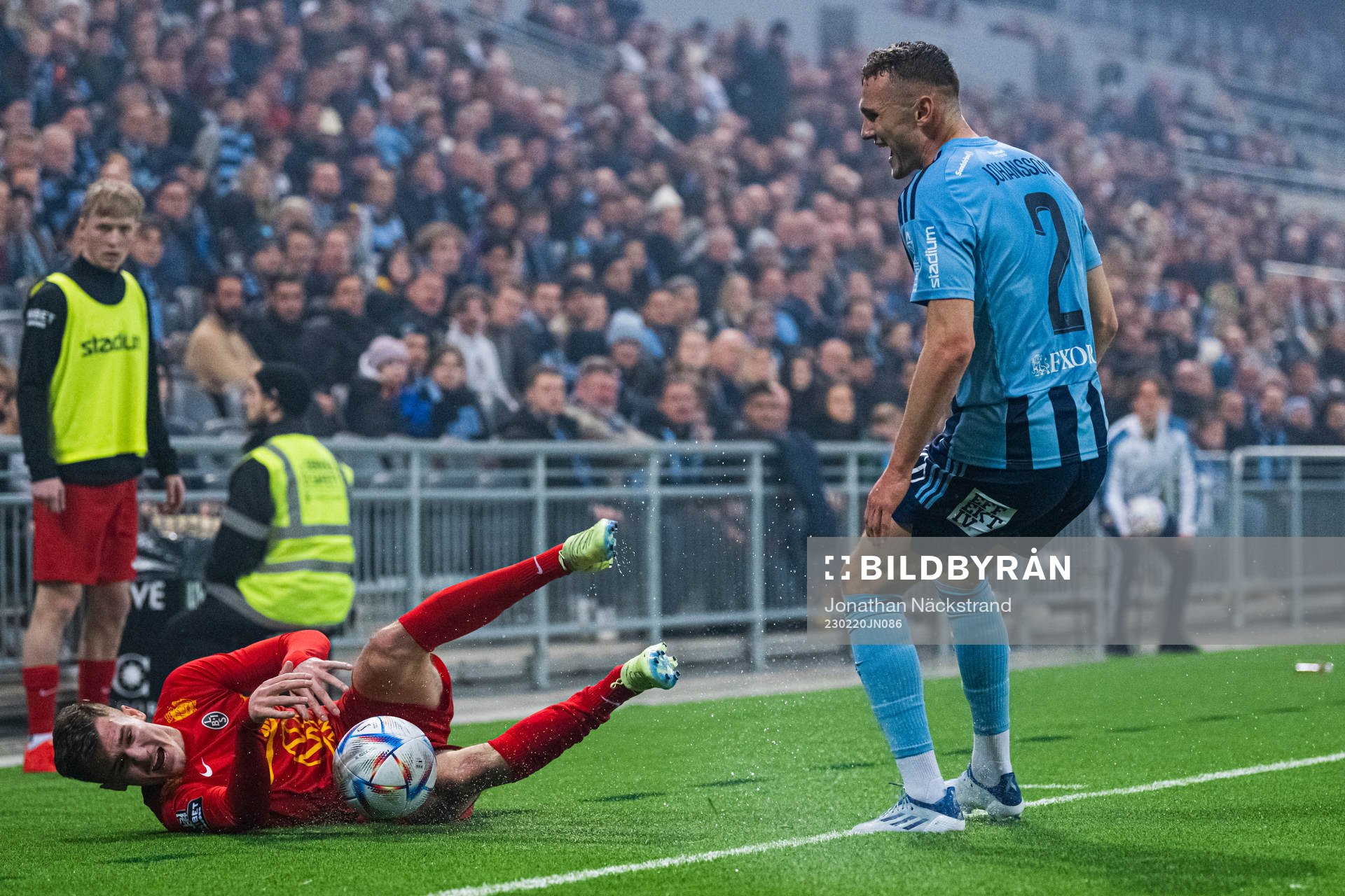 Djurgårdens Piotr Johansson och Landskronas Robin Dzabic
