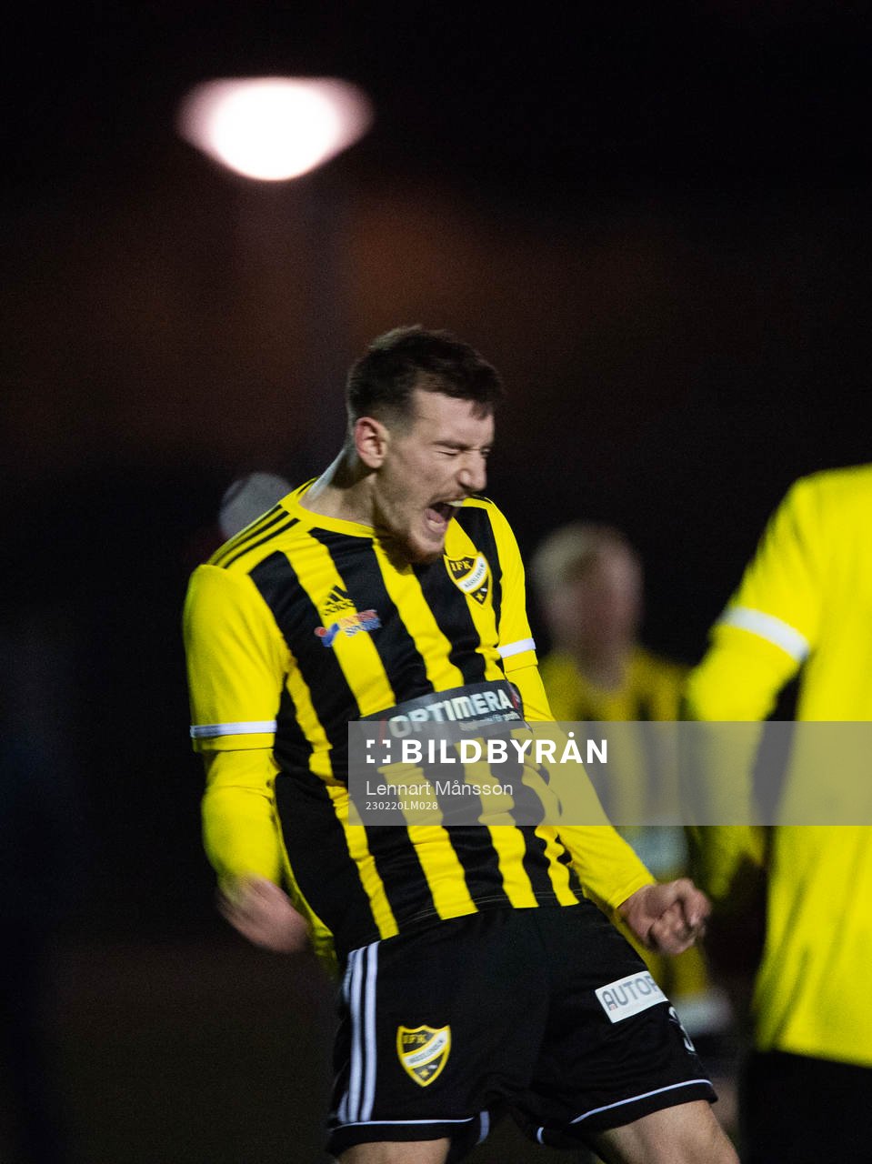 IFK Hässleholms Erjon Rama har gjort 0-1 och jublar i