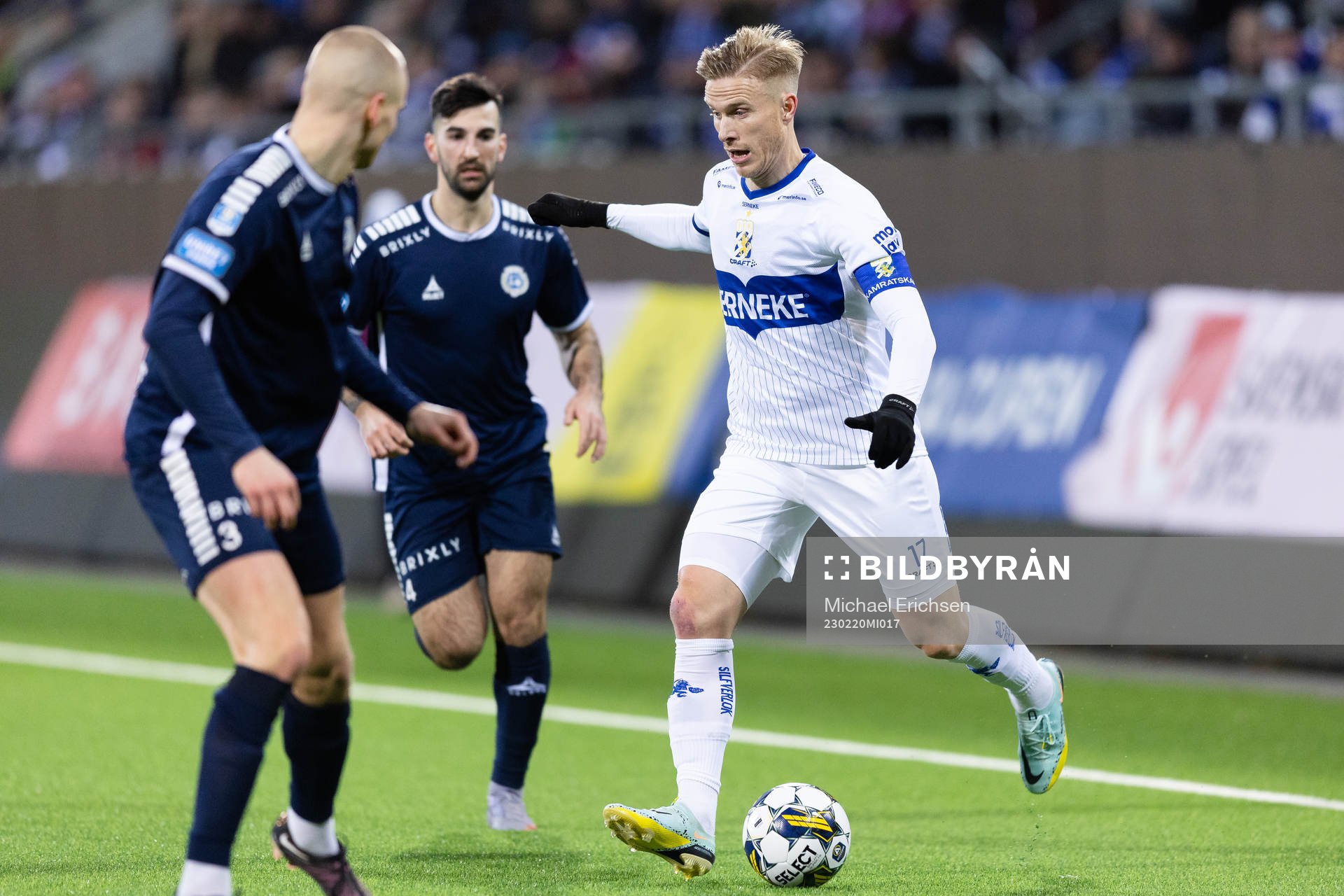 IFK Göteborgs Oscar Wendt och Utsiktens Jesper Brandt och