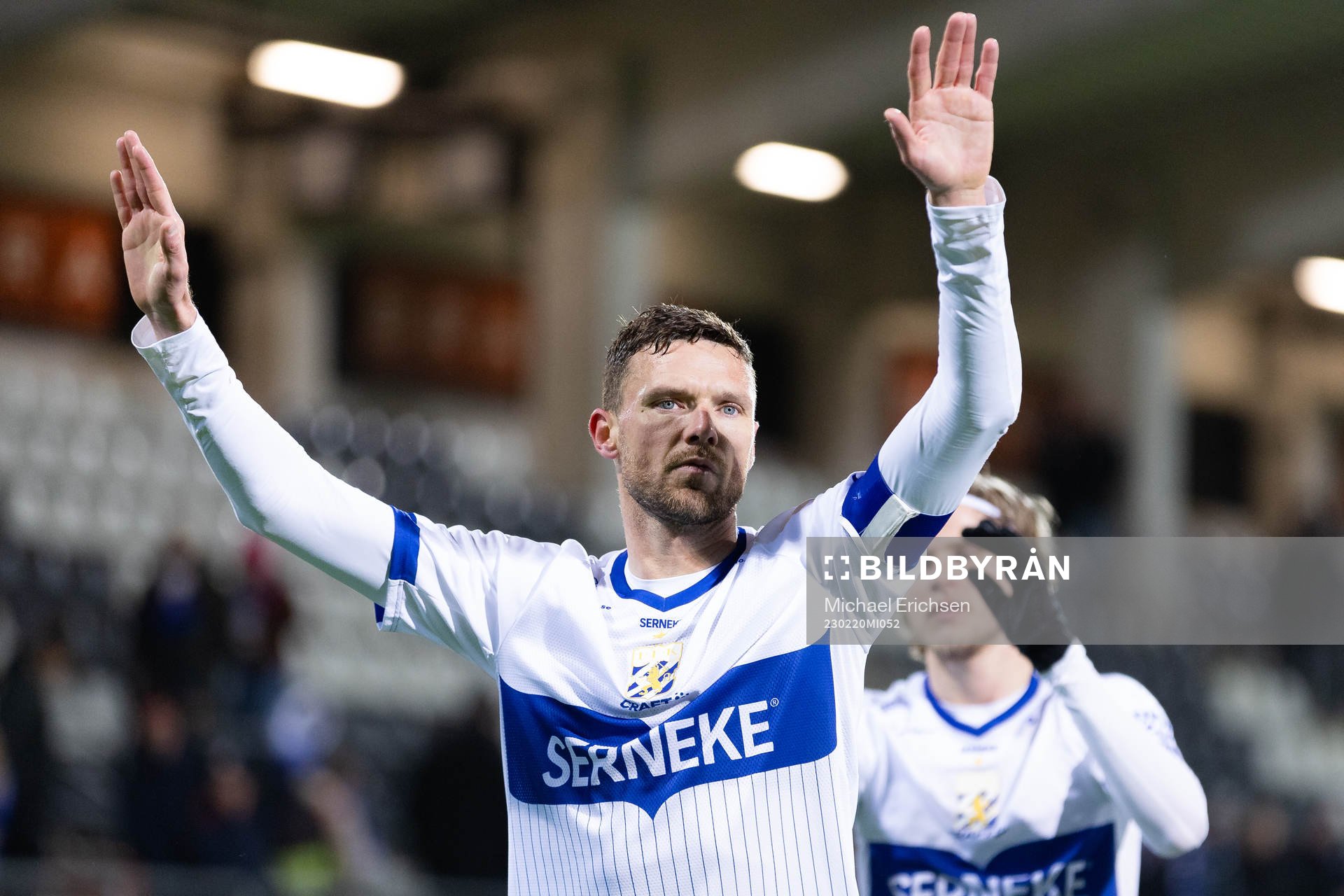 IFK Göteborgs Marcus Berg tackar publiken efter fotbollsmatchen i Svenska Cupen mellan IFK Göteborg och Utsikten den 20 februari 2023 i Göteborg.