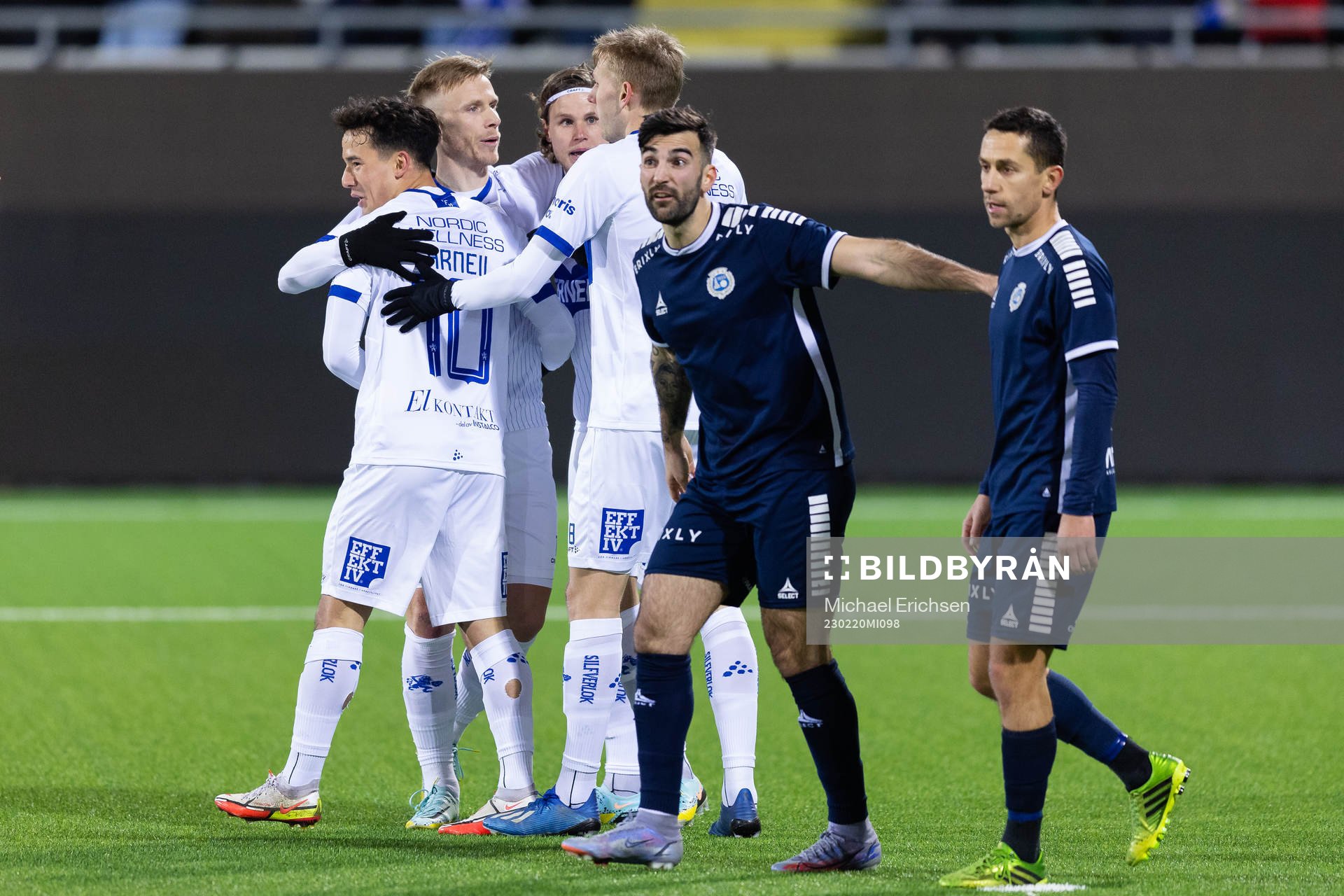 IFK Göteborgs Hussein Carneil jublar med lagkamrater