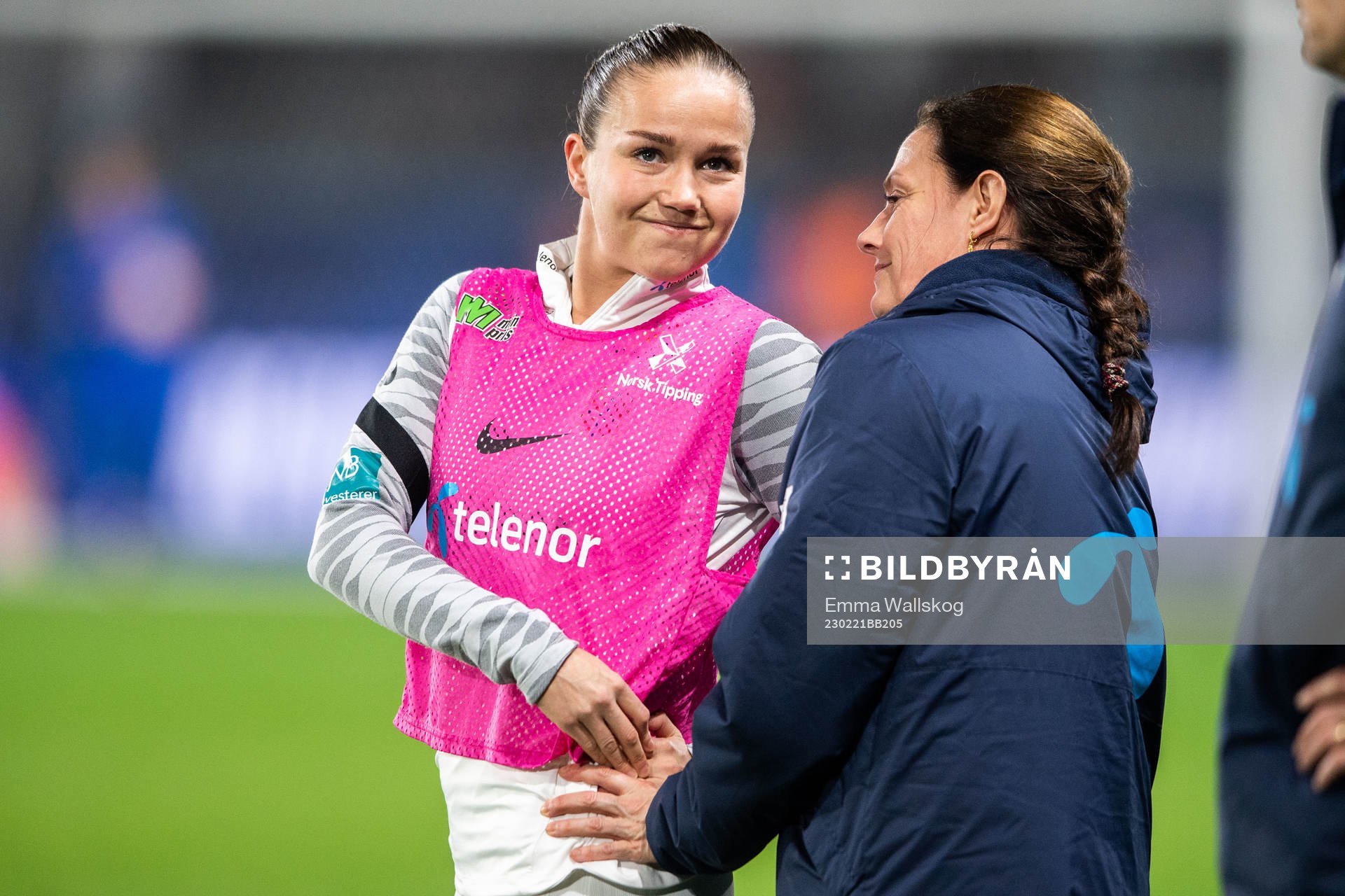 Guro Reiten of Norway receives medical attention