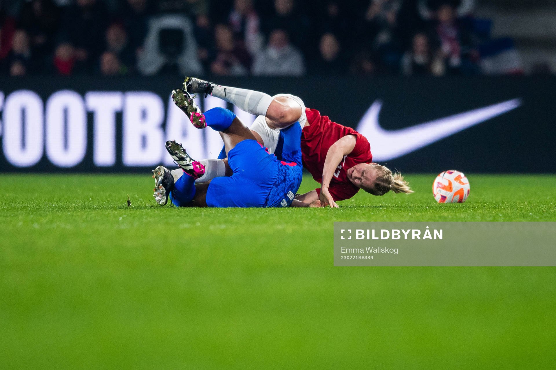 Kadidiatou Diani of France and Julie Blakstad of Norway