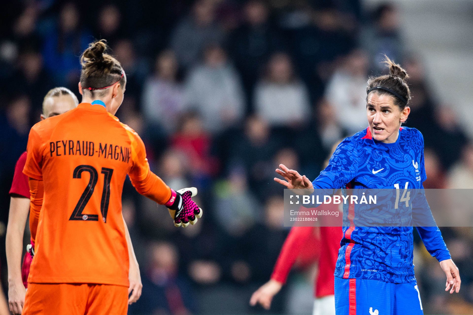 Goalkeeper Pauline Peyraud-Magnin and Charlotte Bilbault of