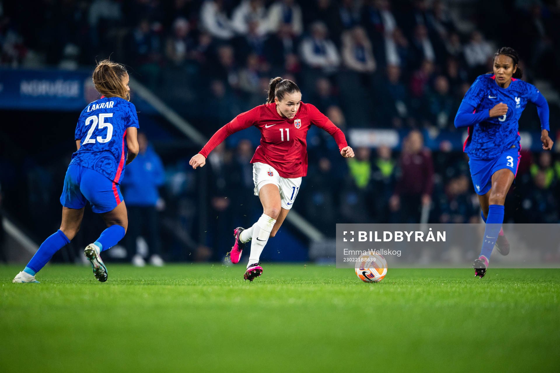 Guro Reiten of Norway against Maelle Lakrar and Wendie