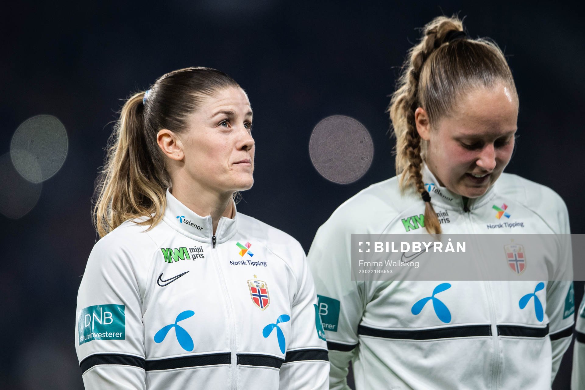 Maren Mjelde and goalkeeper Aurora Mikalsen of Norway