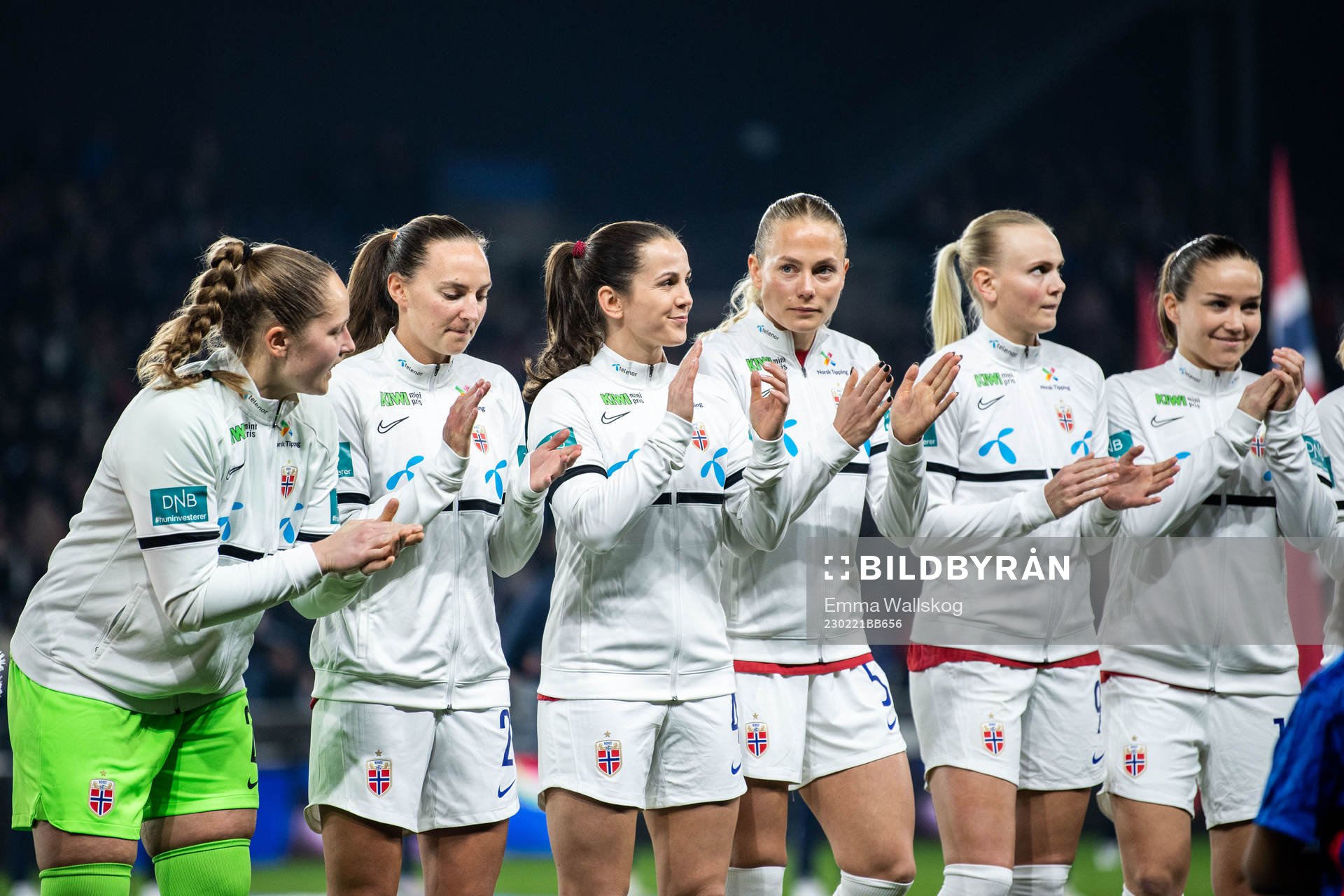 Goalkeeper Aurora Mikalsen, Marit Bratberg Lund, Tuva