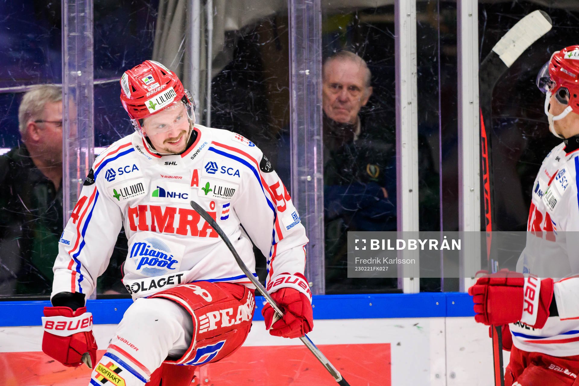 Timrås Jonathan Dahlén jublar när han gjort 3-1
