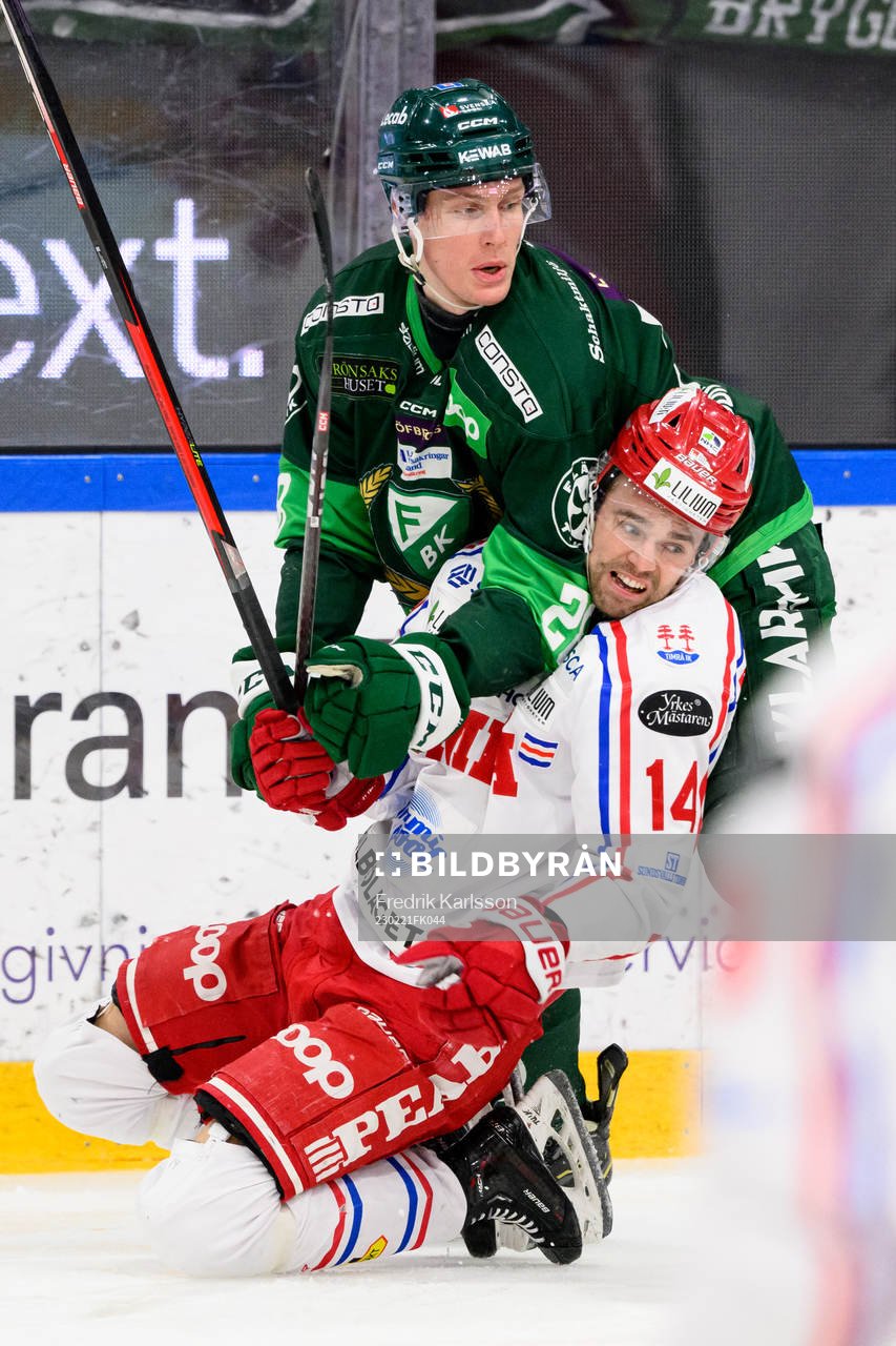 Färjestads Mattias Göransson och Timrås Emil Pettersson