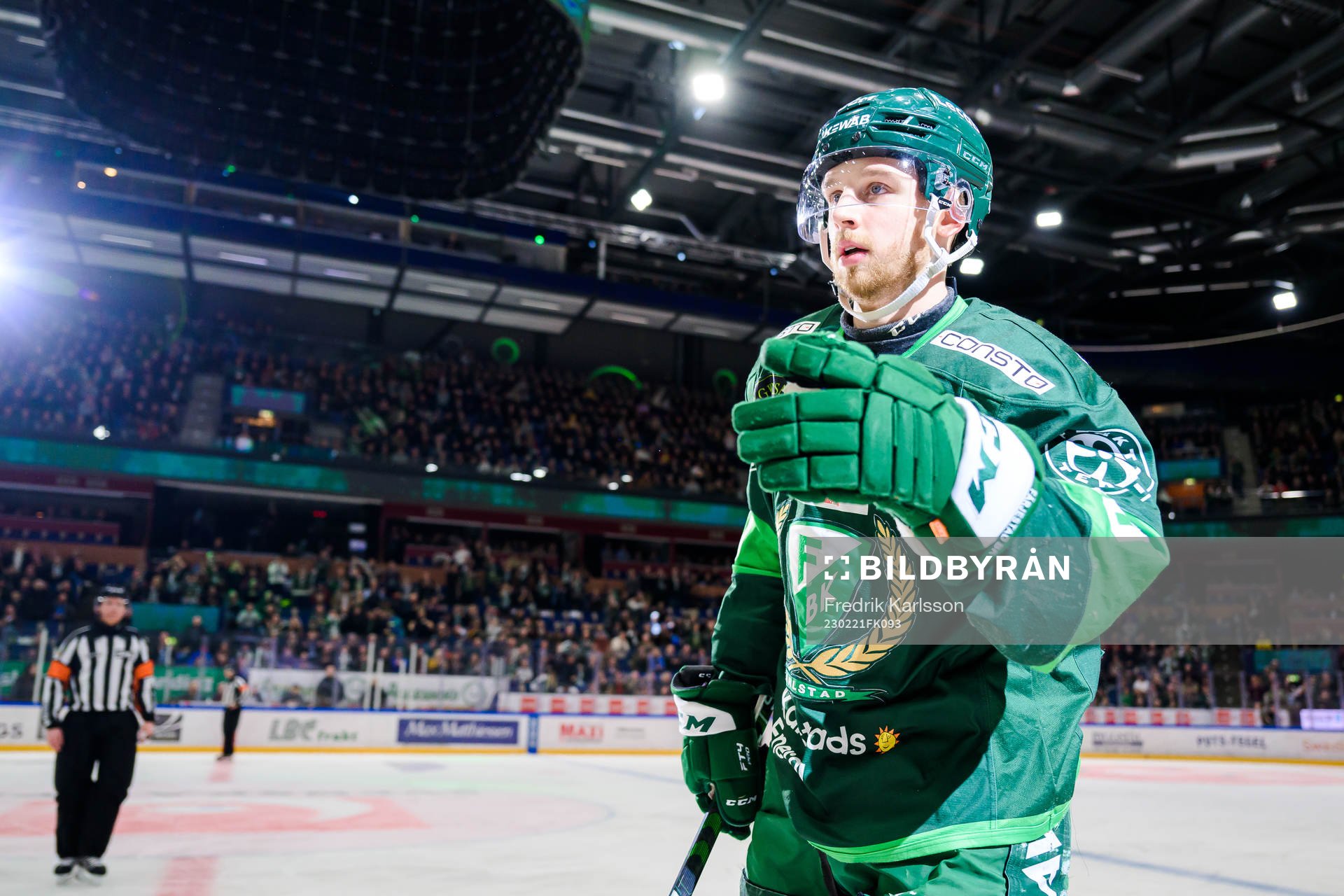Färjestads Marcus Westfält jublar när han gjort 1-0