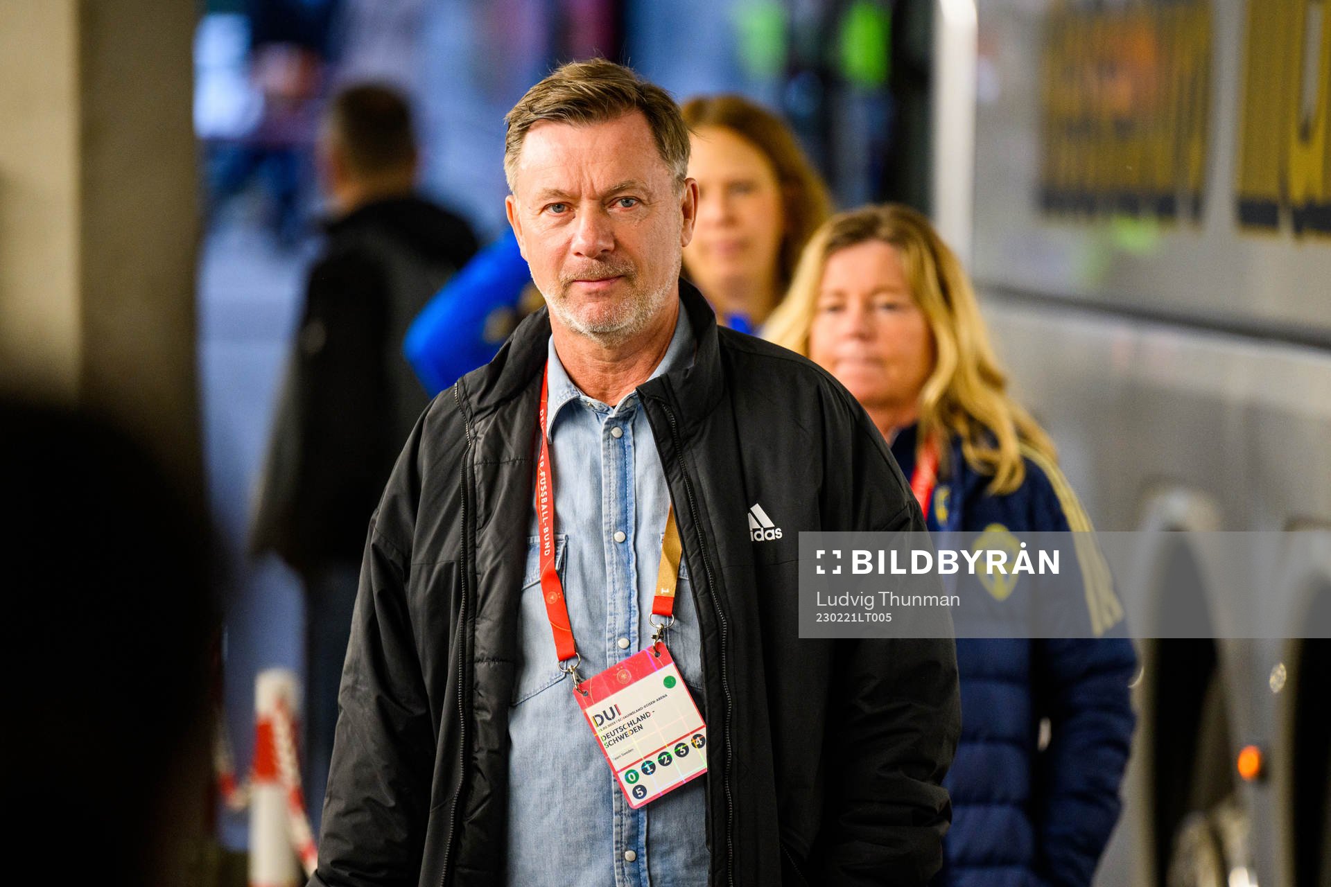 Head coach Peter Gerhardsson of Sweden arrives for the women's international friendly football match between Germany and Sweden on February 21, 2023 in Duisburg.