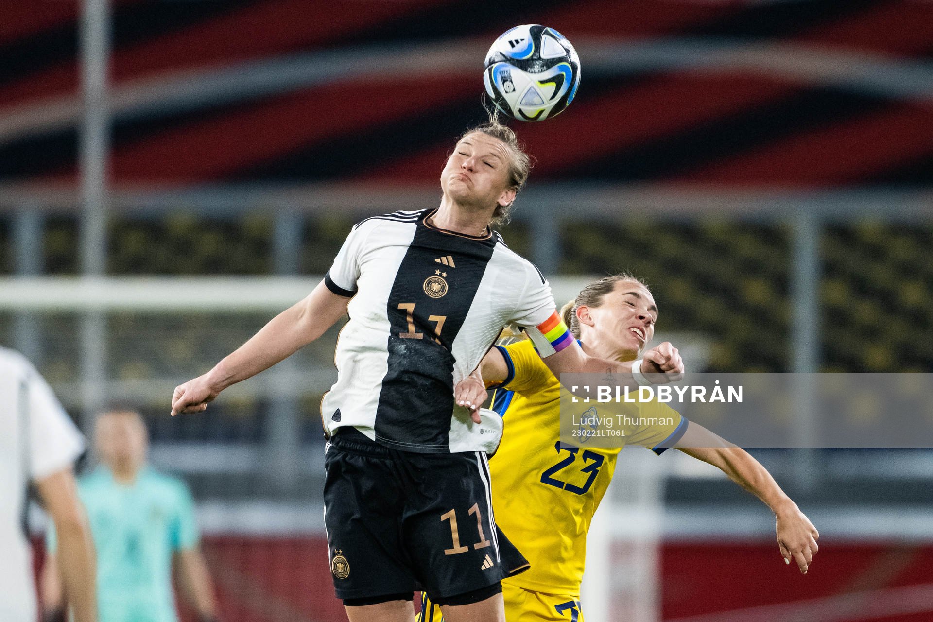 Alexandra Popp of Germany and Elin Rubensson of Sweden