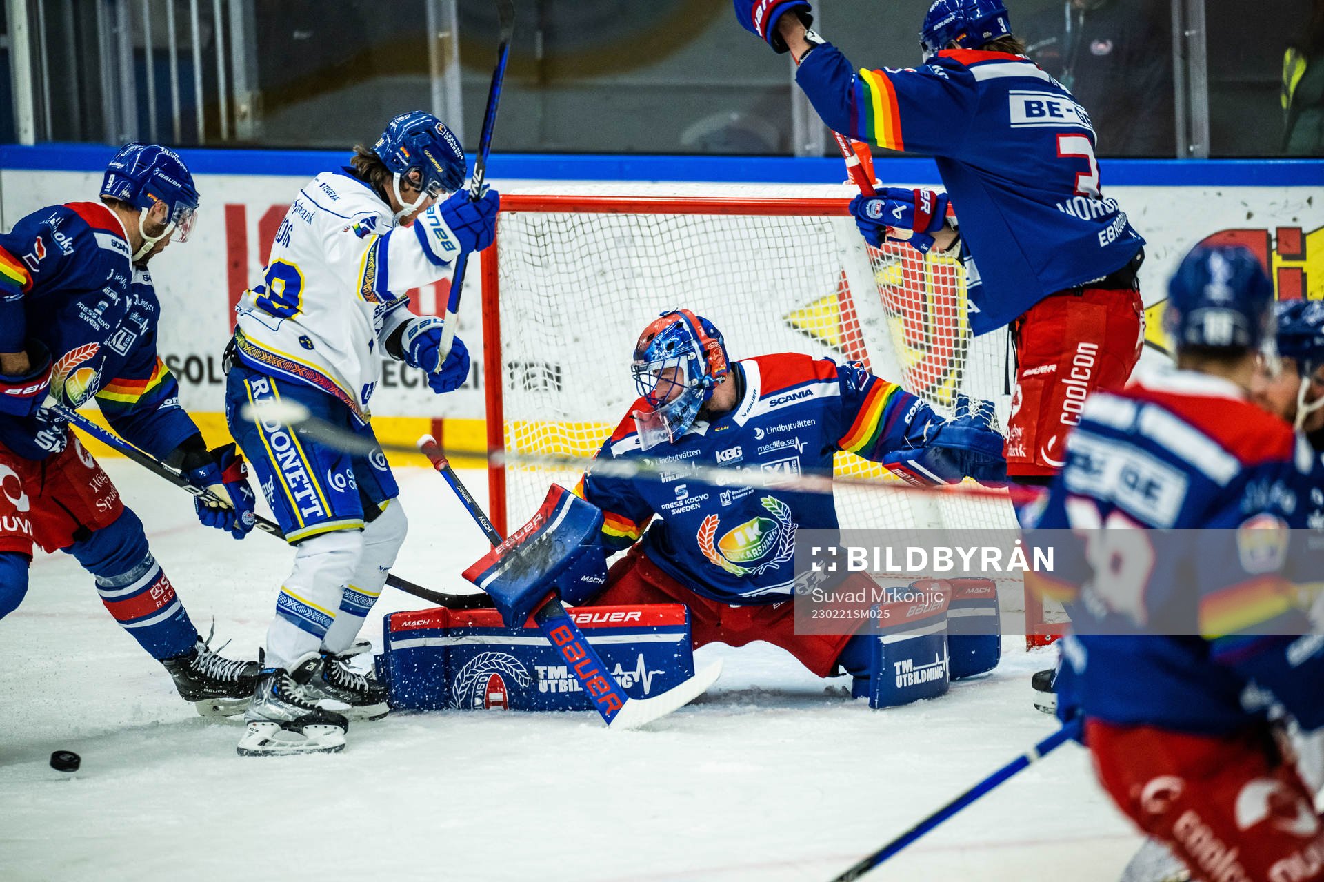 Leksands Justin Glenn Kloos och Oskarshamns målvakt Tim