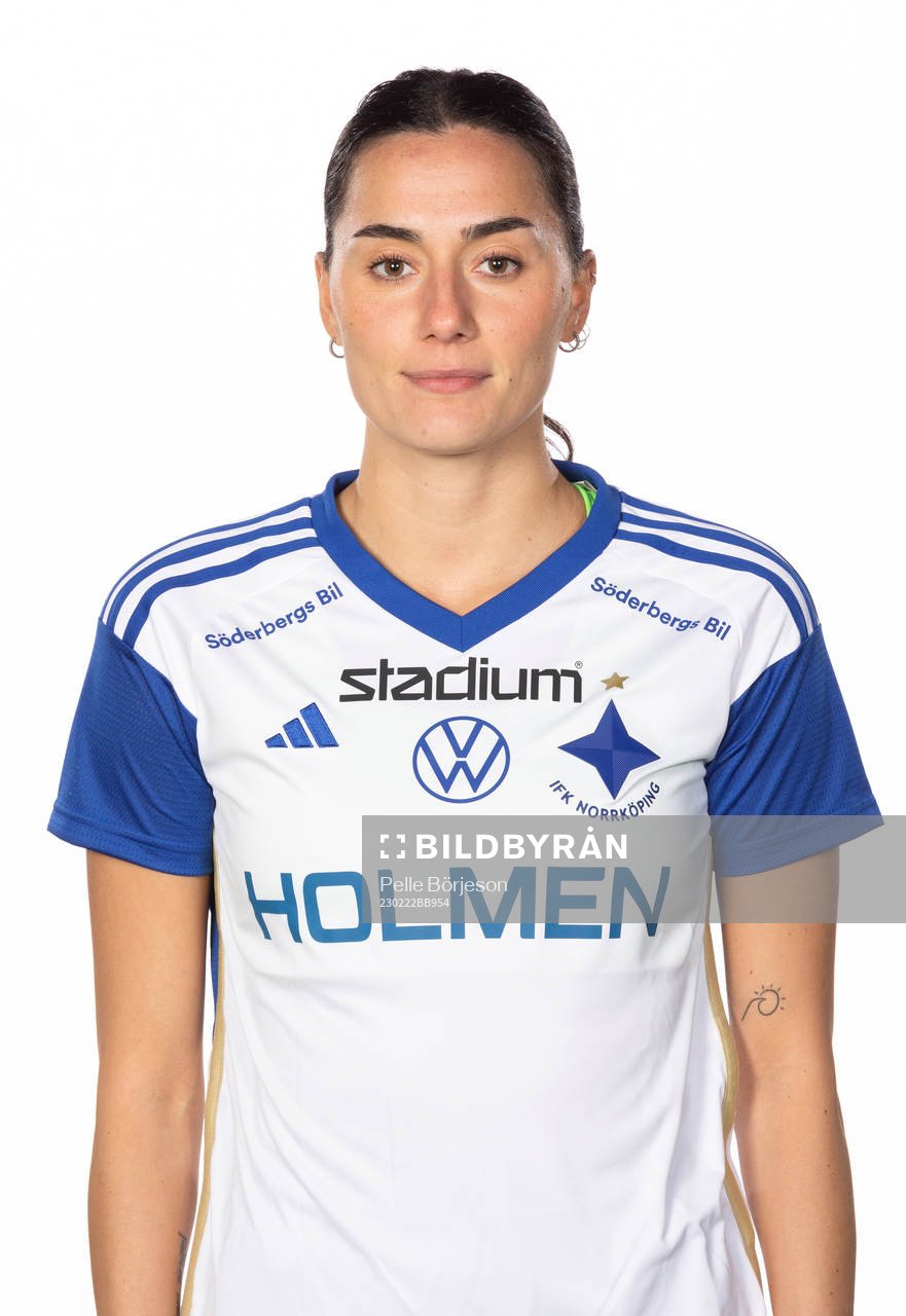 Norrköpings Irma Cajlakovic poserar för ett porträtt den 22 februari 2023 i Norrköping.