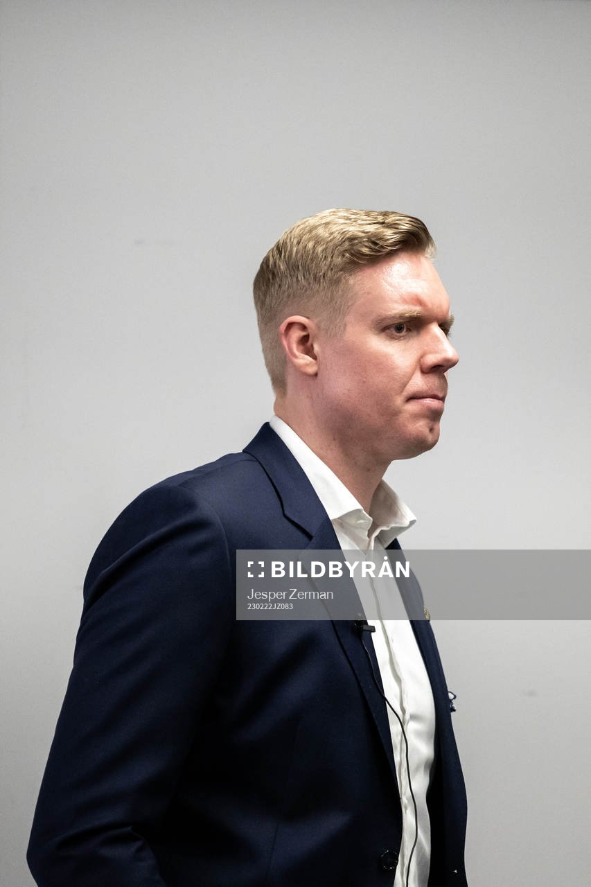 AIKs tränare Anton Blomqvist på presskonferensen