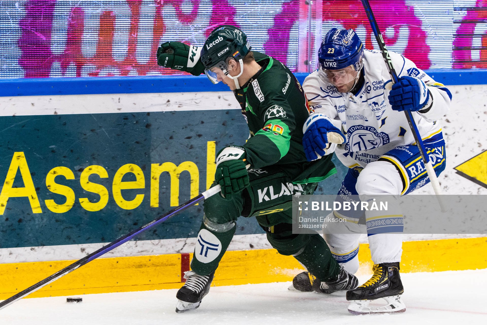 Färjestads Lucas Forsell och Leksands Mikael Ruohomaa