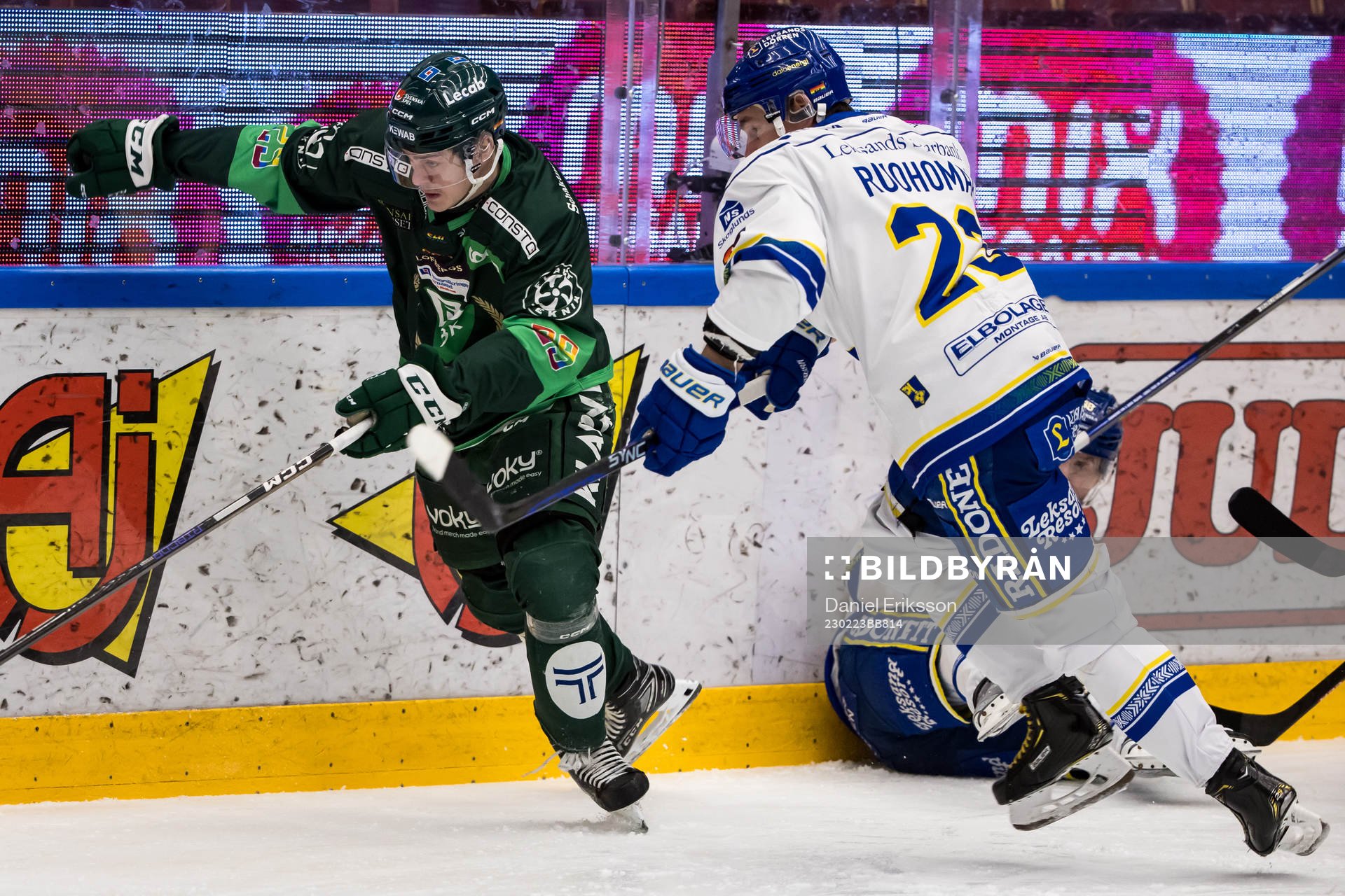 Färjestads Lucas Forsell och Leksands Mikael Ruohomaa