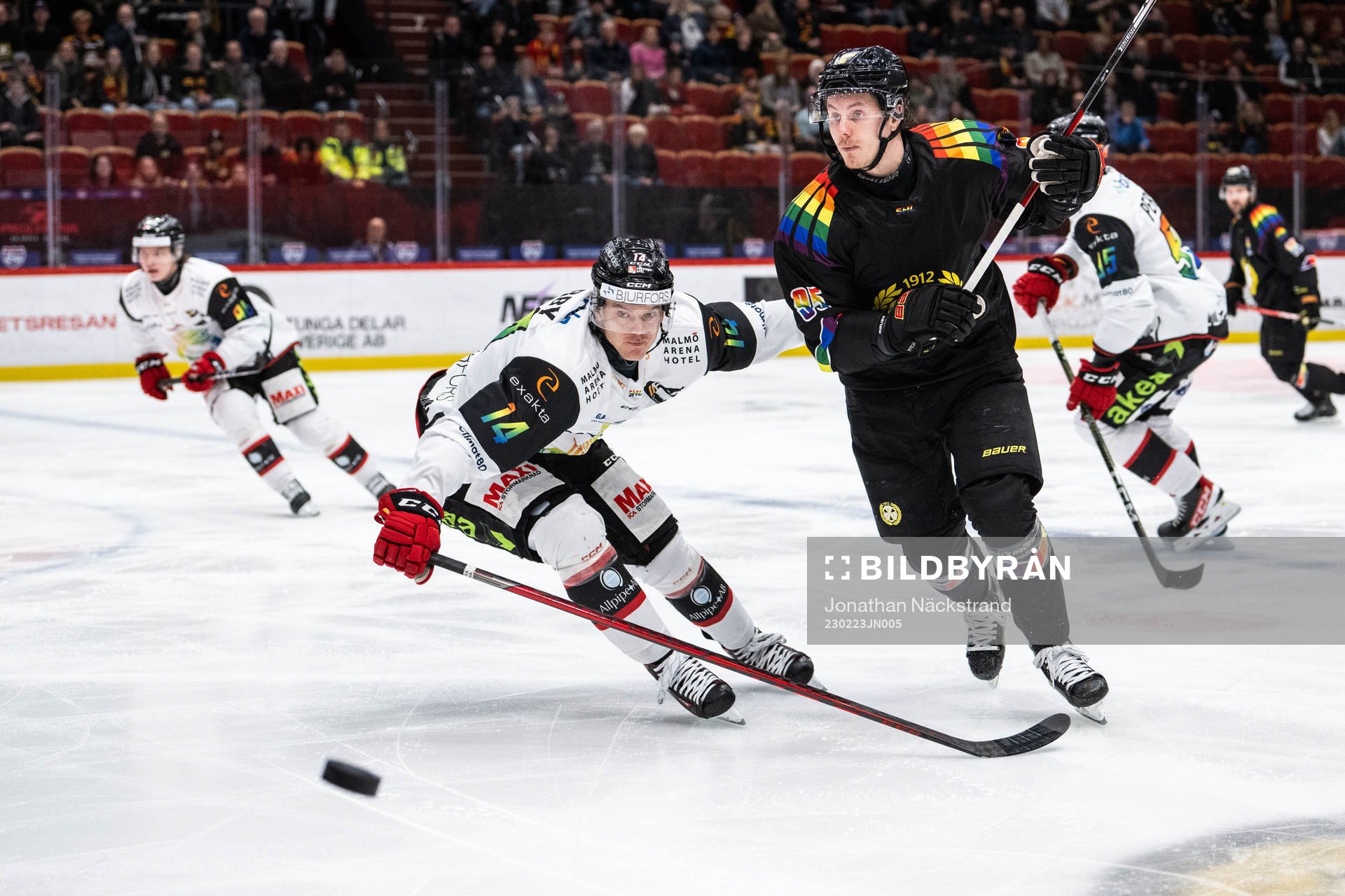 Malmö Redhawks Carl-Johan Lerby och Brynäs Nick Olesen