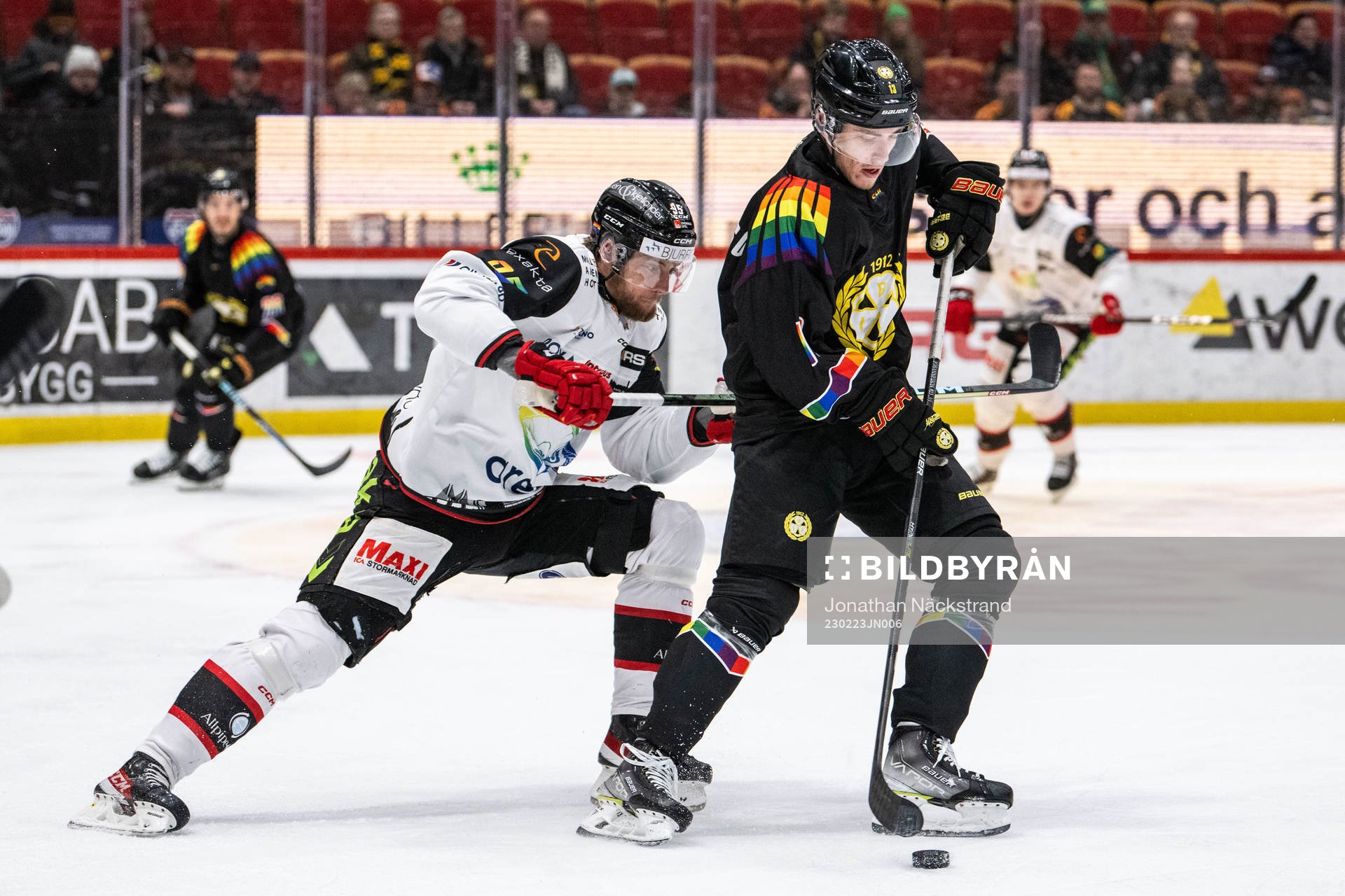 Brynäs Samuel Johannesson och Malmö Redhawks Carl Persson