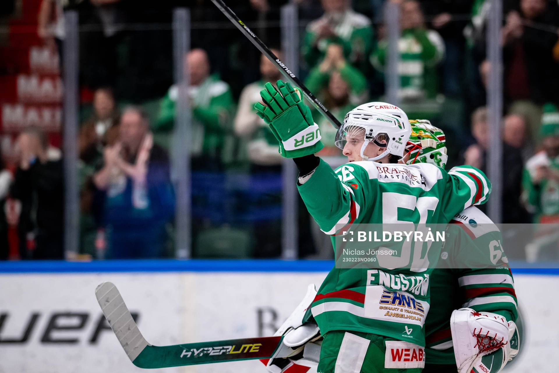 Rögles Adam Engström jublar