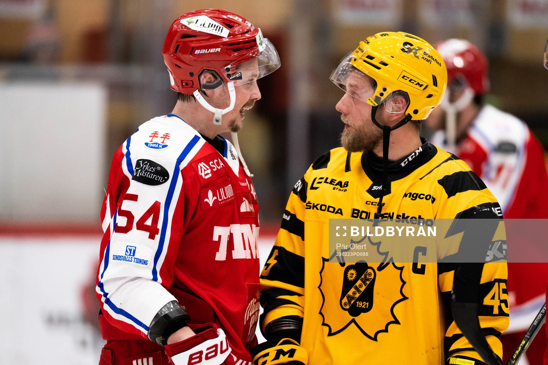 Timrås Jonathan Dahlén och Skellefteås Oscar Möller