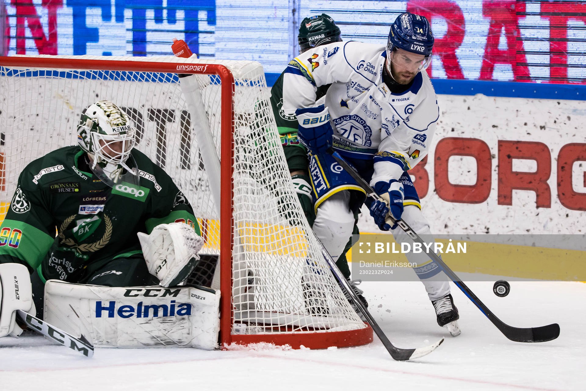 Färjestads målvakt Matthew Tomkins och Leksands Oskar Lang