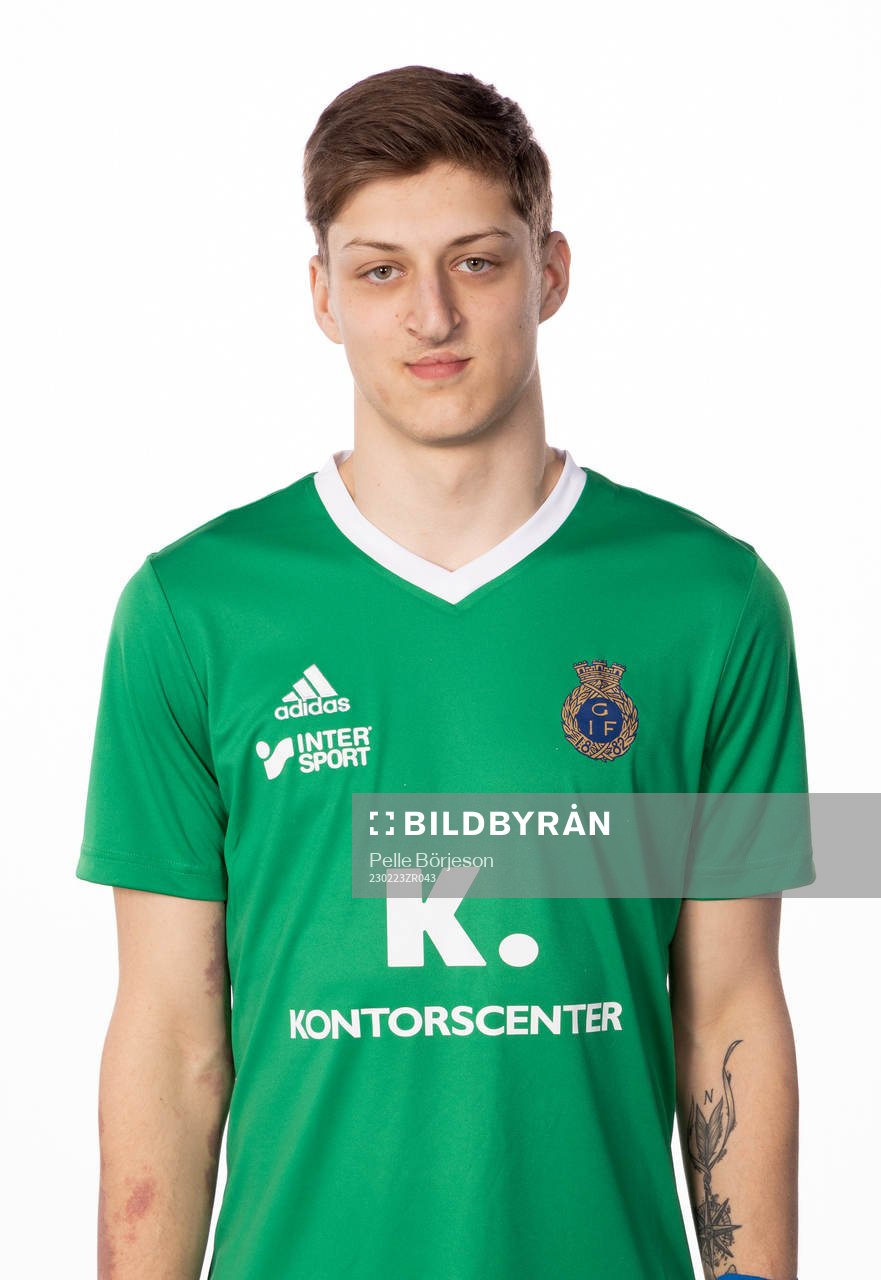 Gefles Albin Lorenz poserar för ett porträtt den 23 februari 2023 i Gävle.