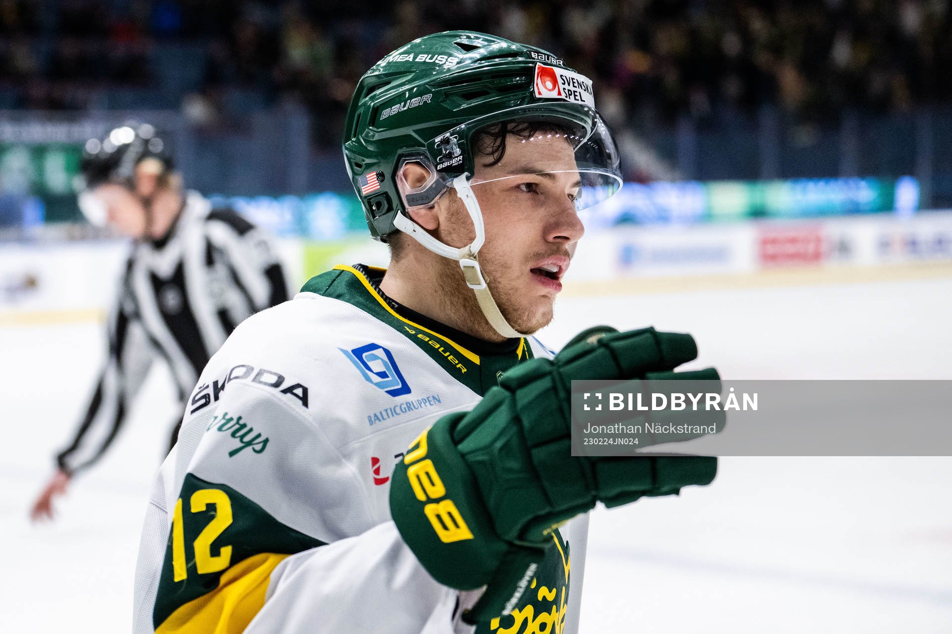 Björklövens Scott Pooley jublar