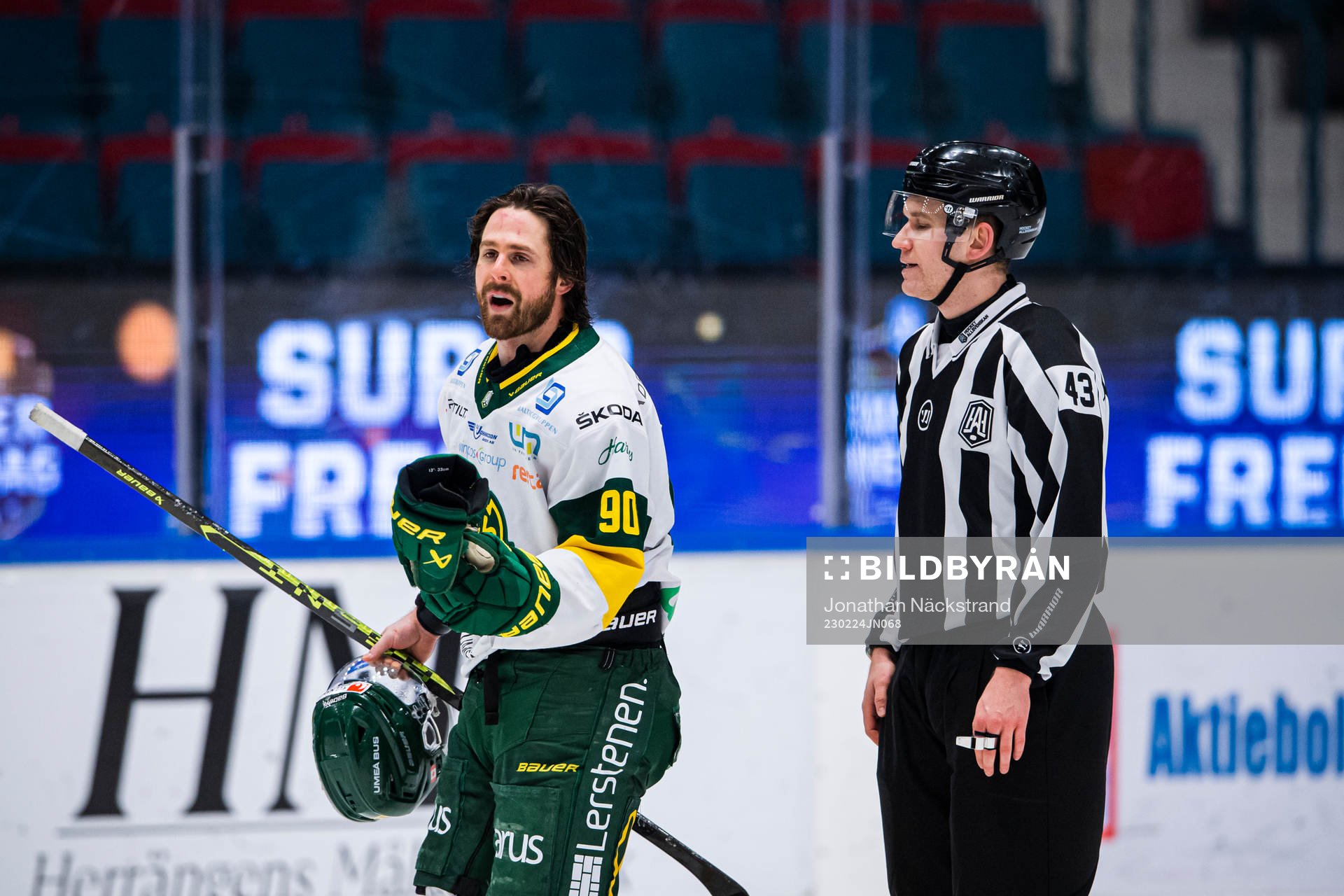 Björklövens Alex Hutchings reagerar