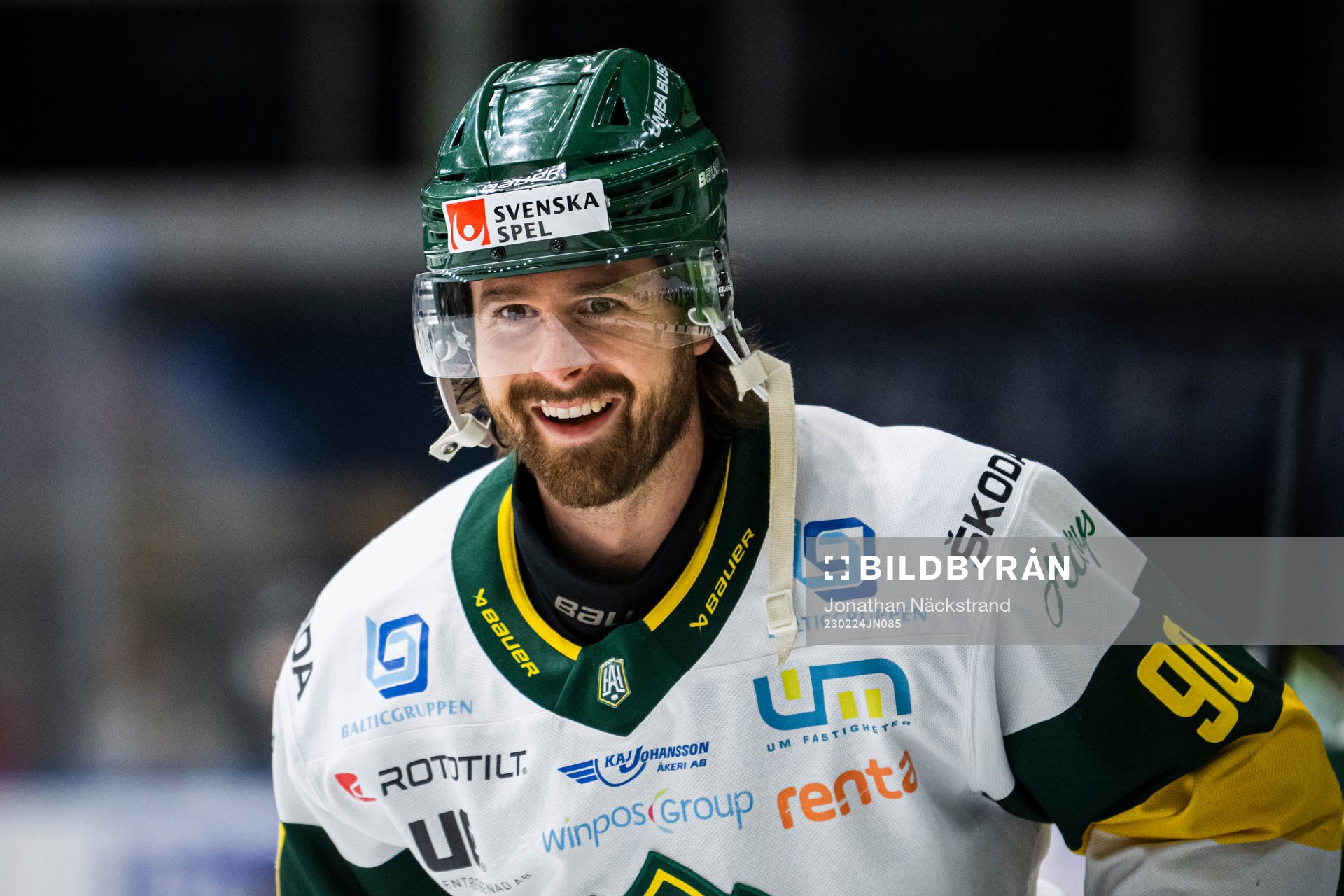 Björklövens Alex Hutchings innan ishockeymatchen i