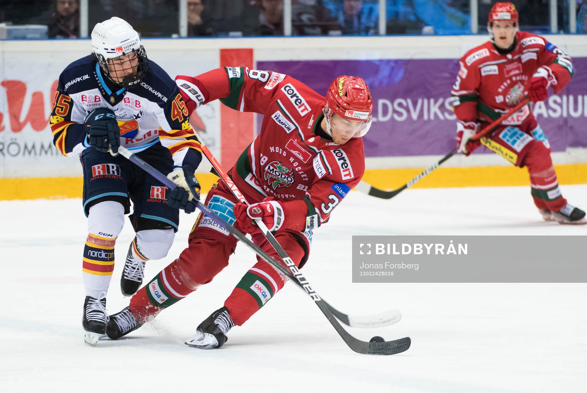 Modos Johan Södergran och Djurgårdens Noah Östlund