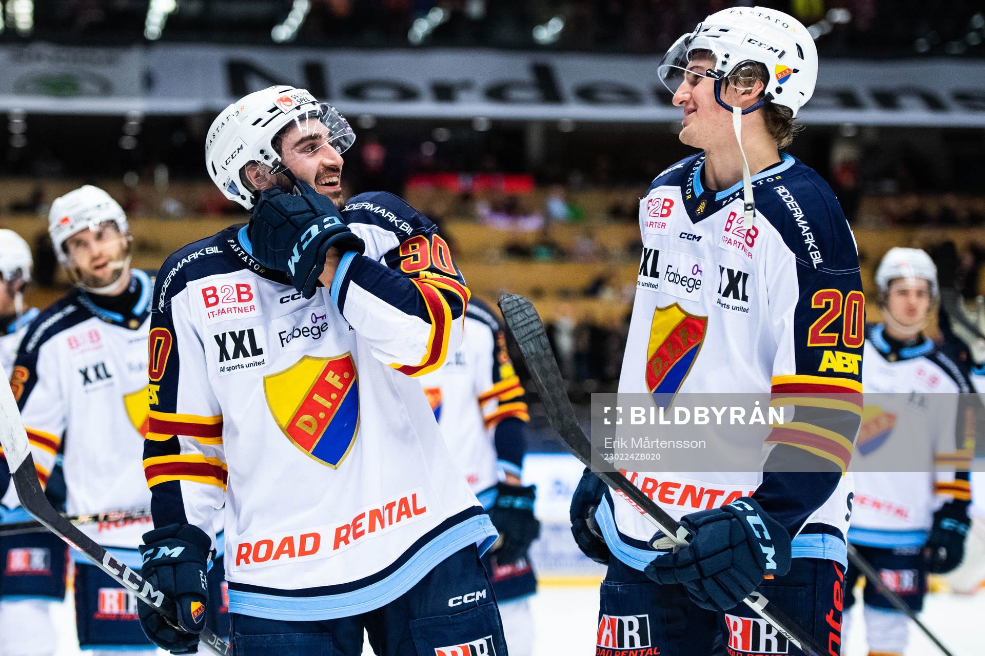 Djurgårdens Kevin Karlsson och Calle Odelius jublar