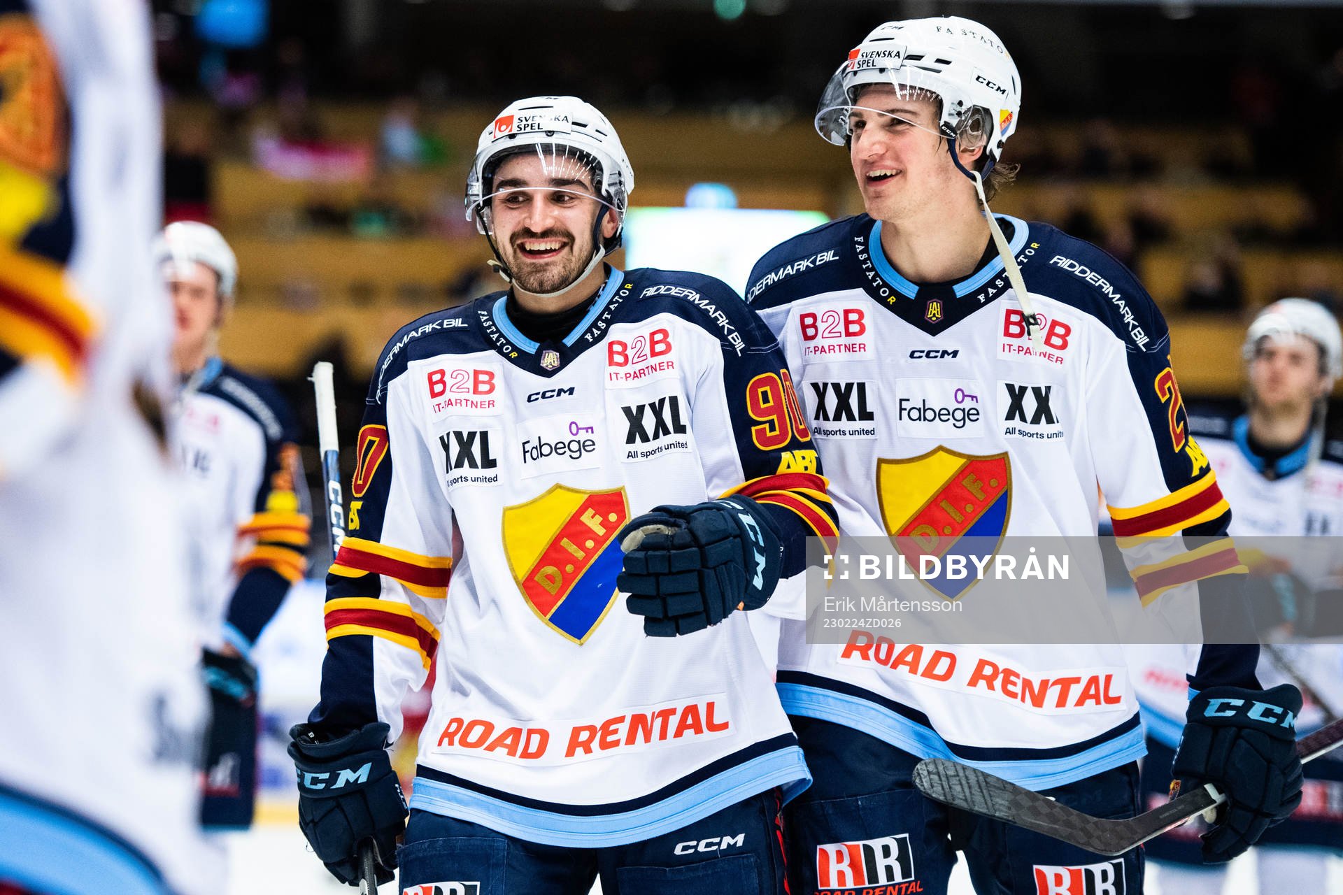 Djurgårdens Kevin Karlsson och Calle Odelius jublar