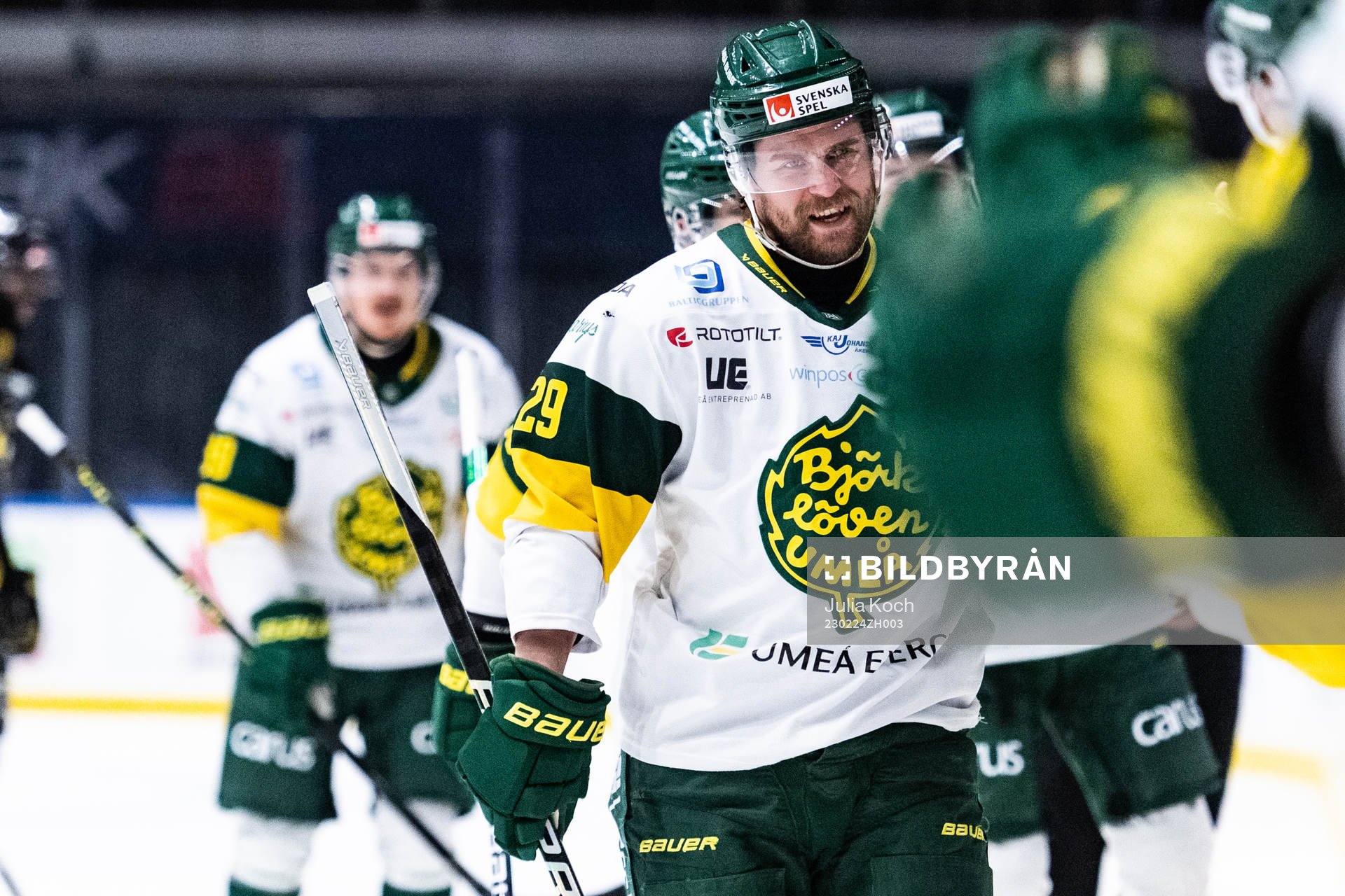 Björklövens Alexander Wiklund jublar