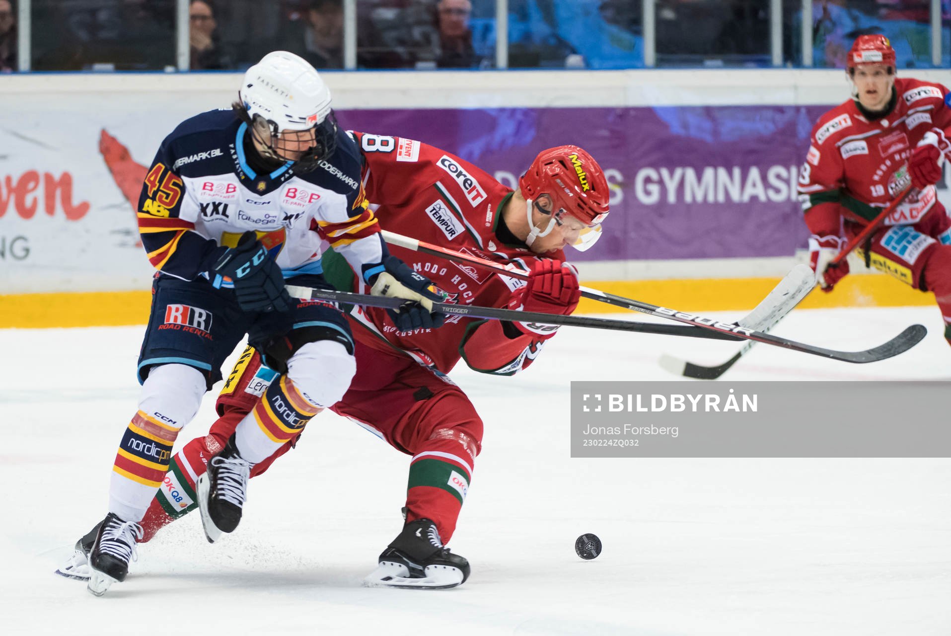 Modos Johan Södergran och Djurgårdens Noah Östlund