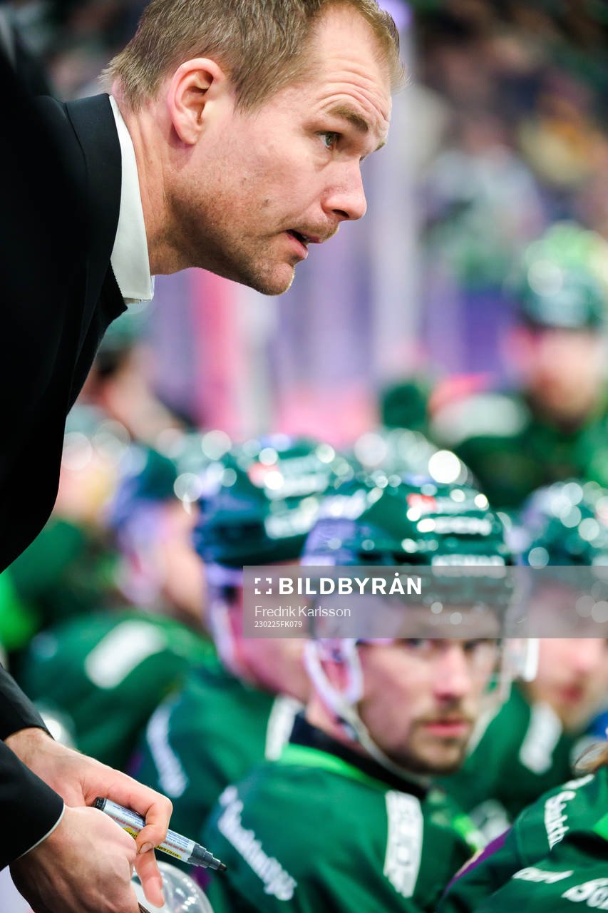 Färjestads huvudtränare Tomas Mitell